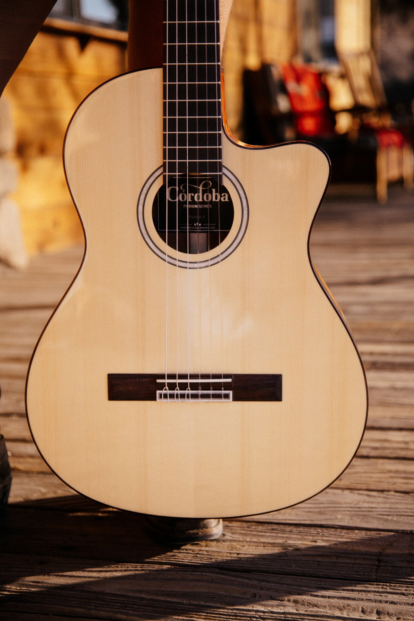 Córdoba Fusion 5 Nylon String Crossover Classical Guitar