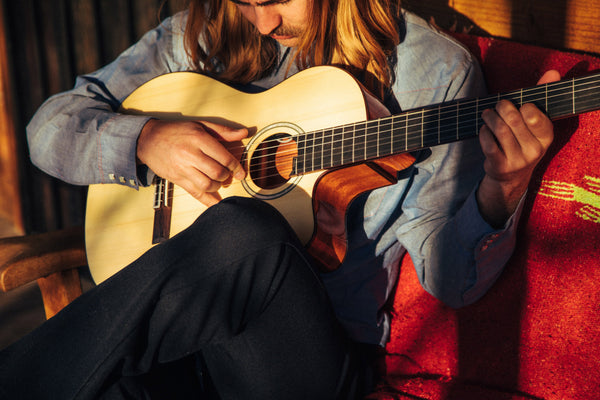 Córdoba Fusion 5 Nylon String Crossover Classical Guitar