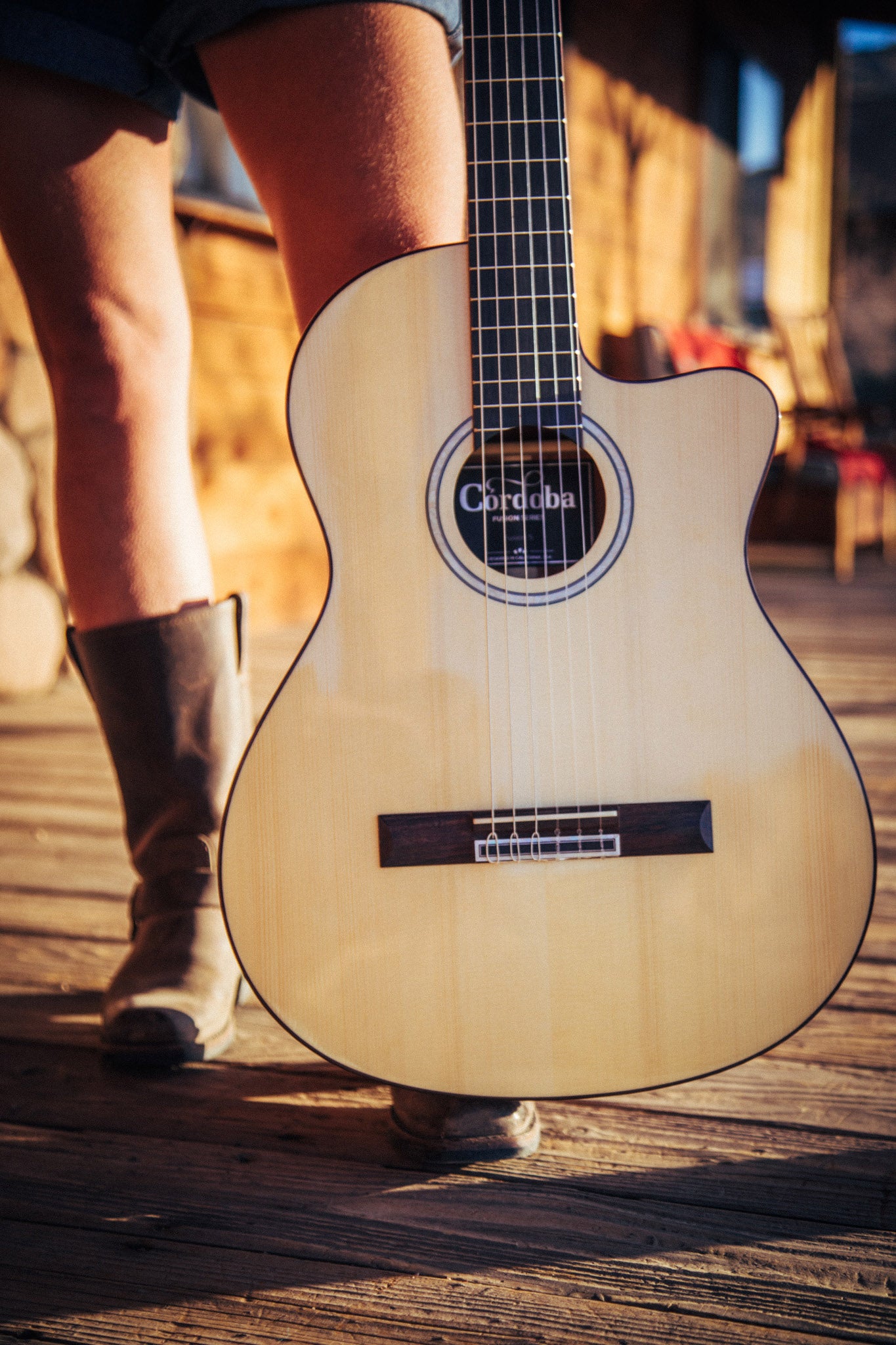 Córdoba Fusion 5 Nylon String Crossover Classical Guitar