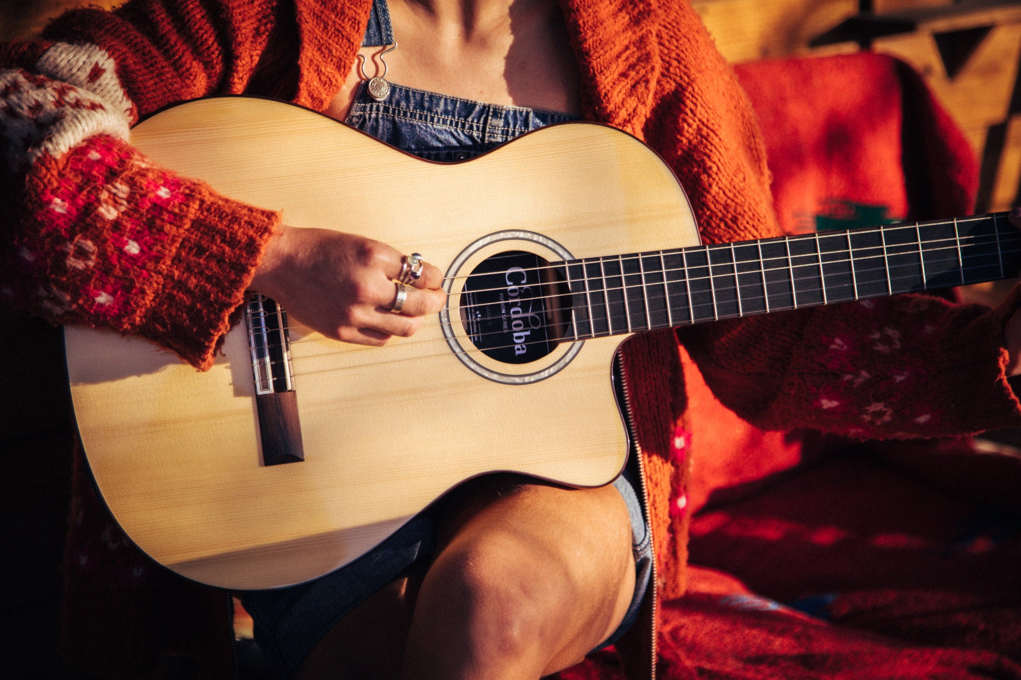 Córdoba Fusion 5 Nylon String Crossover Classical Guitar