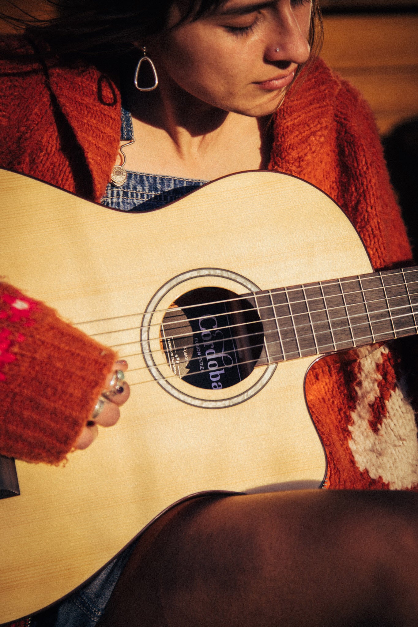 Córdoba Fusion 5 Nylon String Crossover Classical Guitar