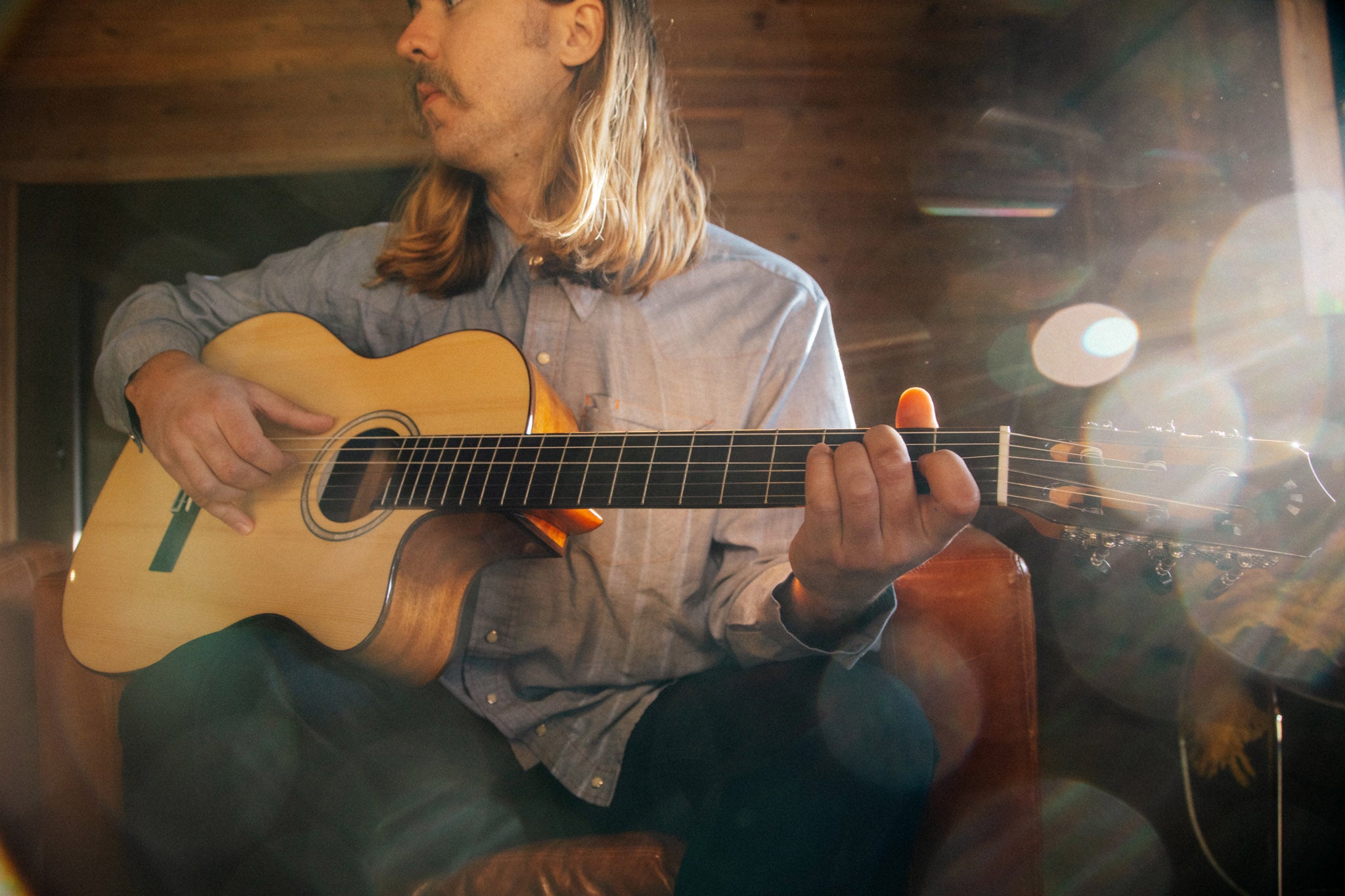 Córdoba Fusion 5 Nylon String Crossover Classical Guitar