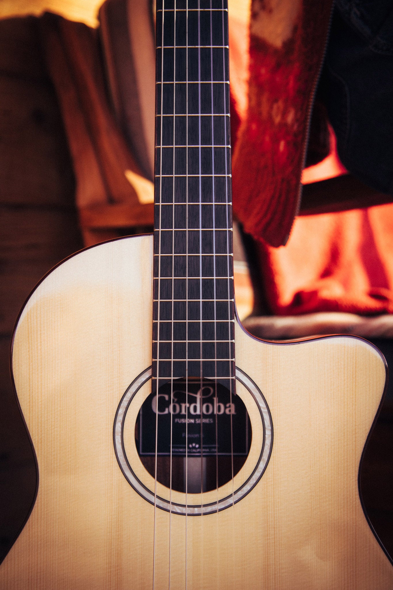 Córdoba Fusion 5 Nylon String Crossover Classical Guitar