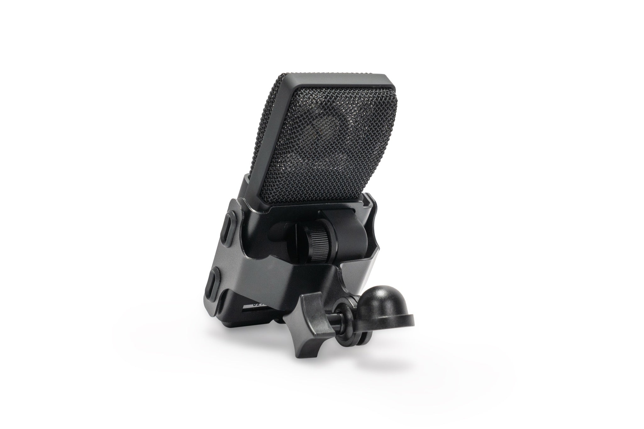 CAD Audio E100Sx Large Diaphragm Supercardioid Condenser Microphone - left angle back