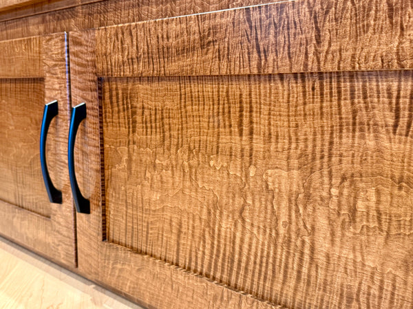 ClimaCab Traditional | Flame Maple with Boston Stain and Natural Flame Maple Slat Wall *Available November 2025