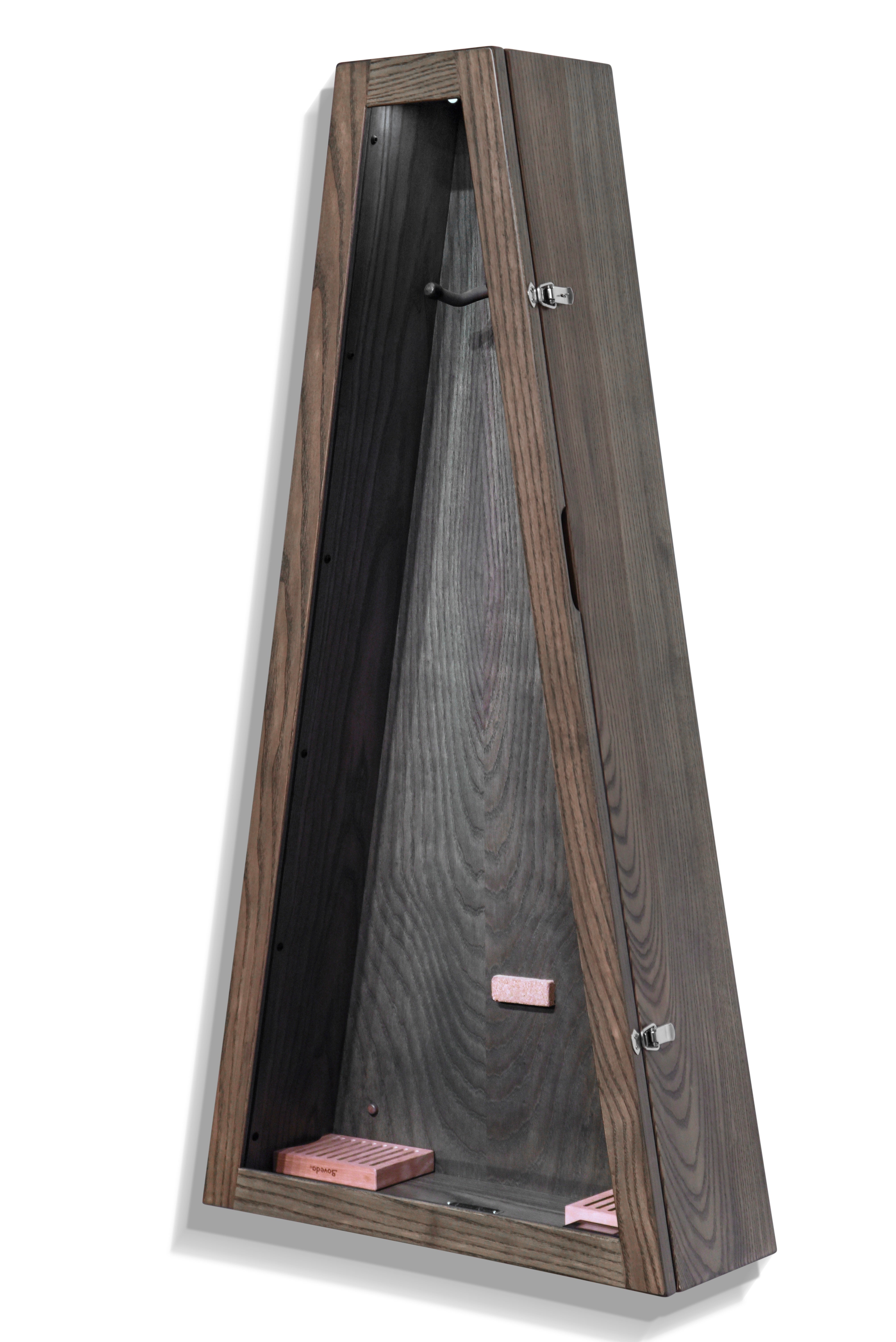 ClimaCase Triangle Humidor - Northern White Ash with Antique Slate Stain