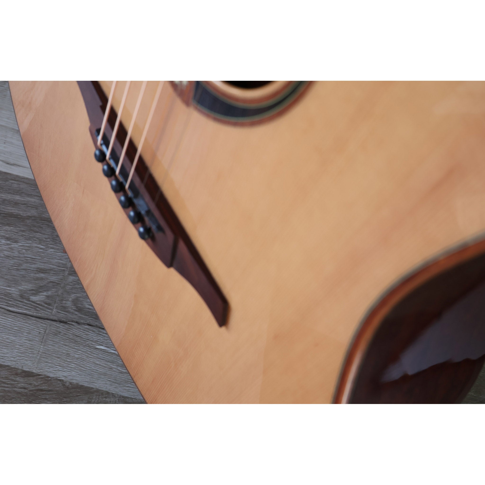 LAG T118DCE Dreadnought Cutaway Acoustic-Electric Guitar