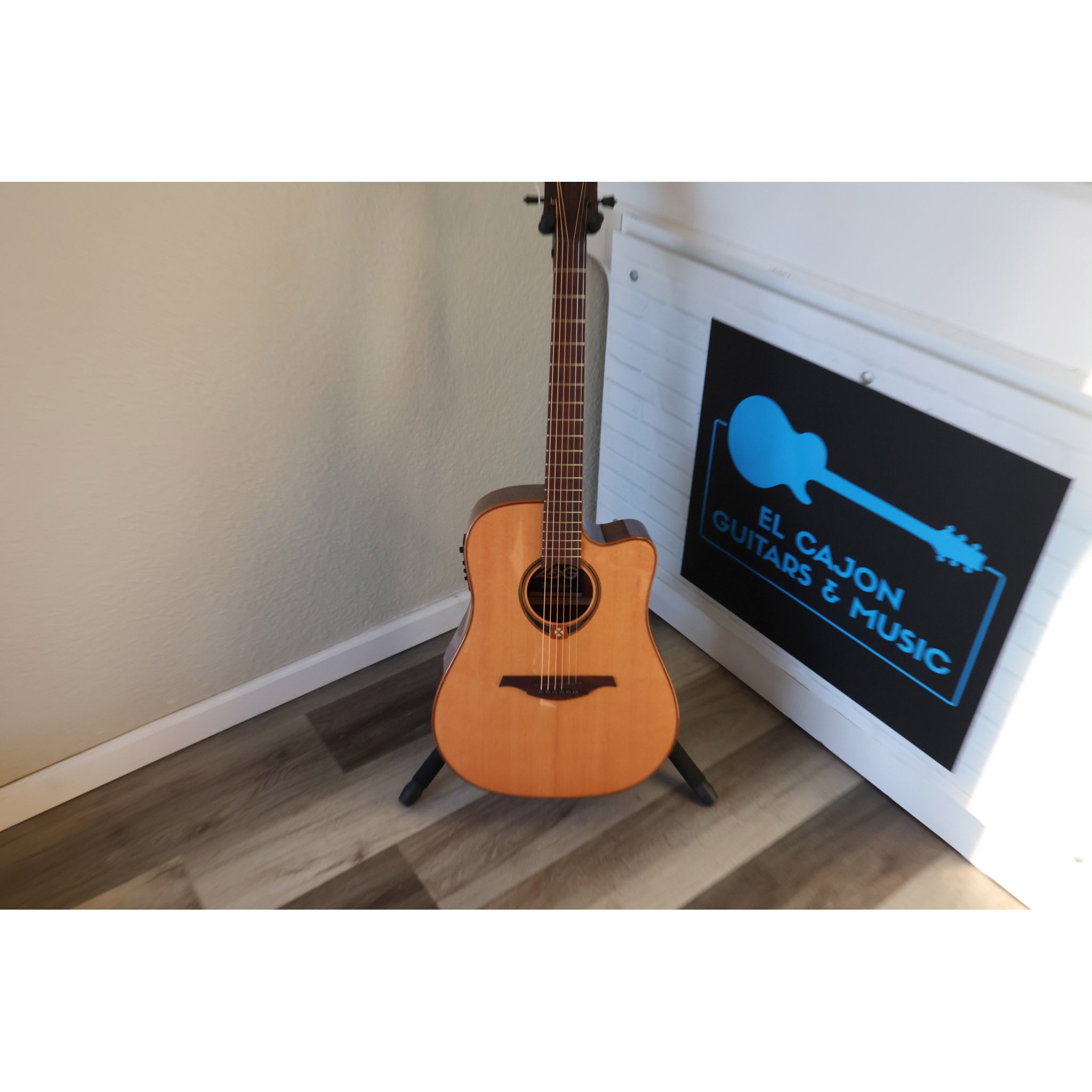 LAG T118DCE Dreadnought Cutaway Acoustic-Electric Guitar