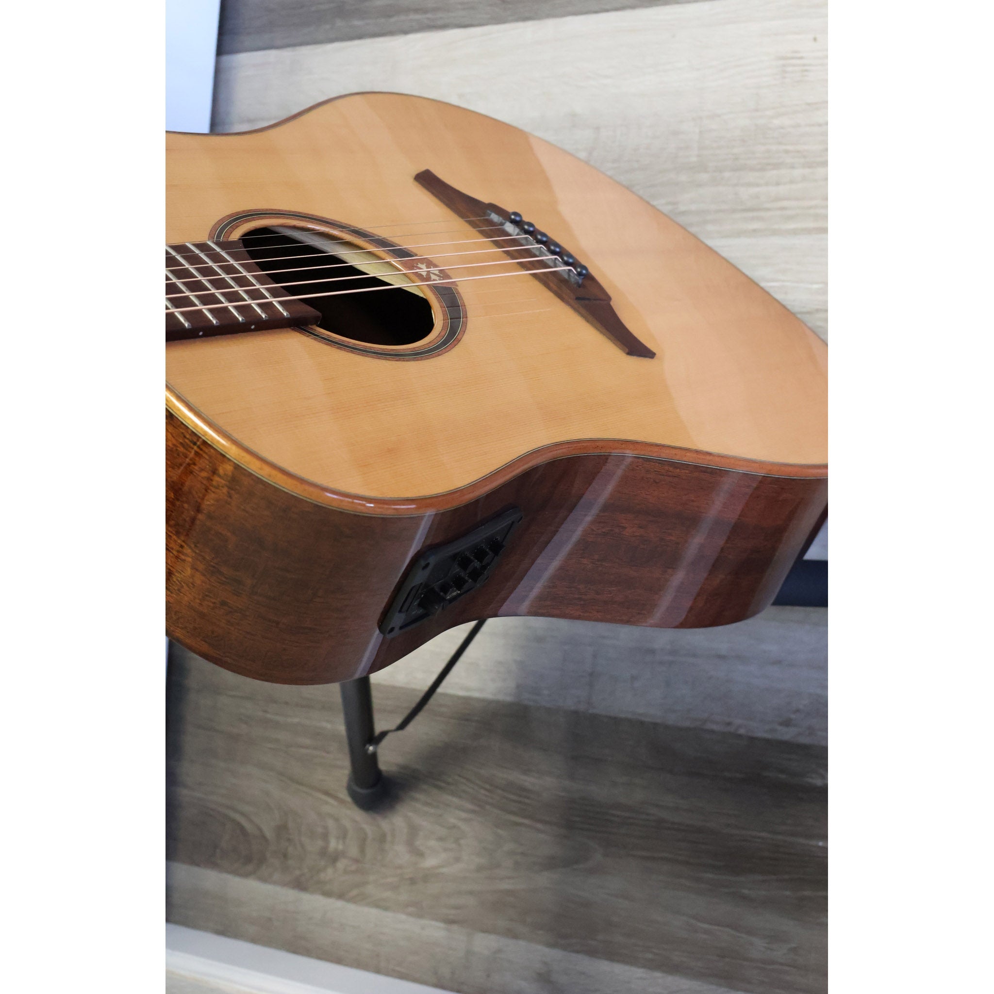 LAG T118DCE Dreadnought Cutaway Acoustic-Electric Guitar