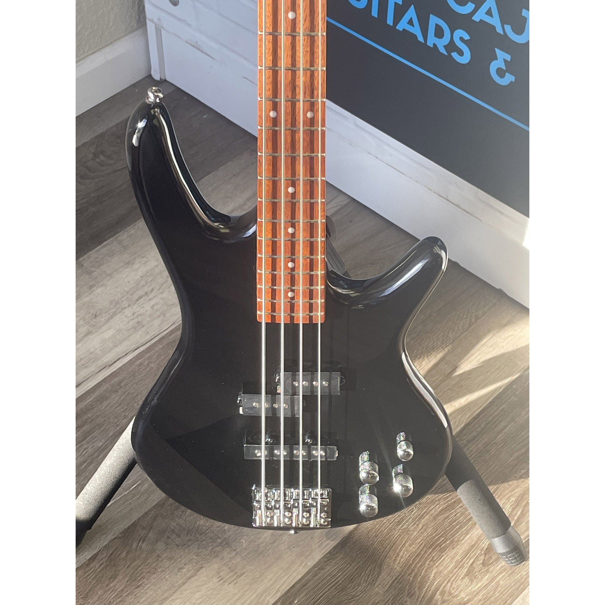 Ibanez GSR200 Gio SR 4-String Electric Bass
