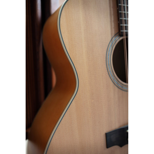Guild F-2512E Maple Blonde 12-String Jumbo Acoustic Electric