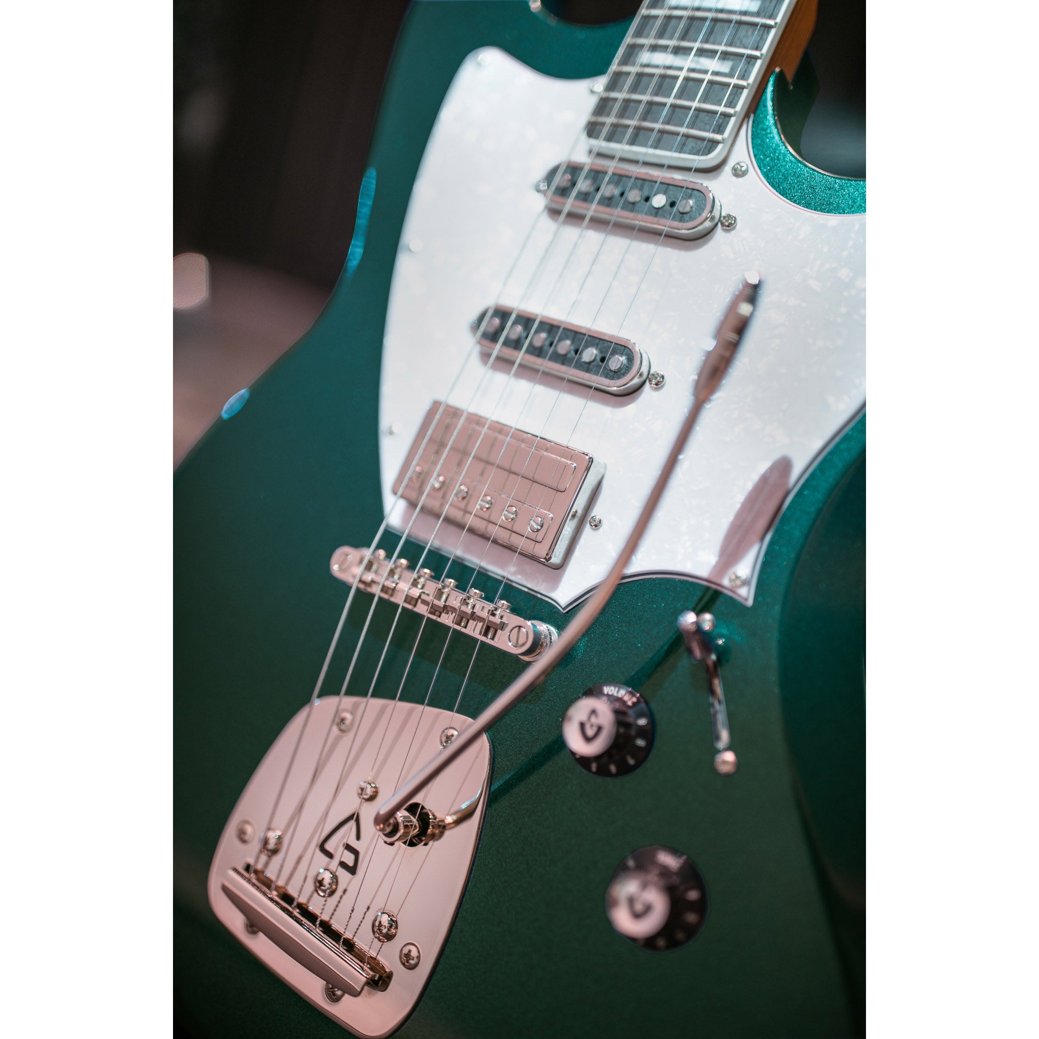 Guild Surfliner Deluxe Evergreen Metallic HSS Offset Electric Guitar