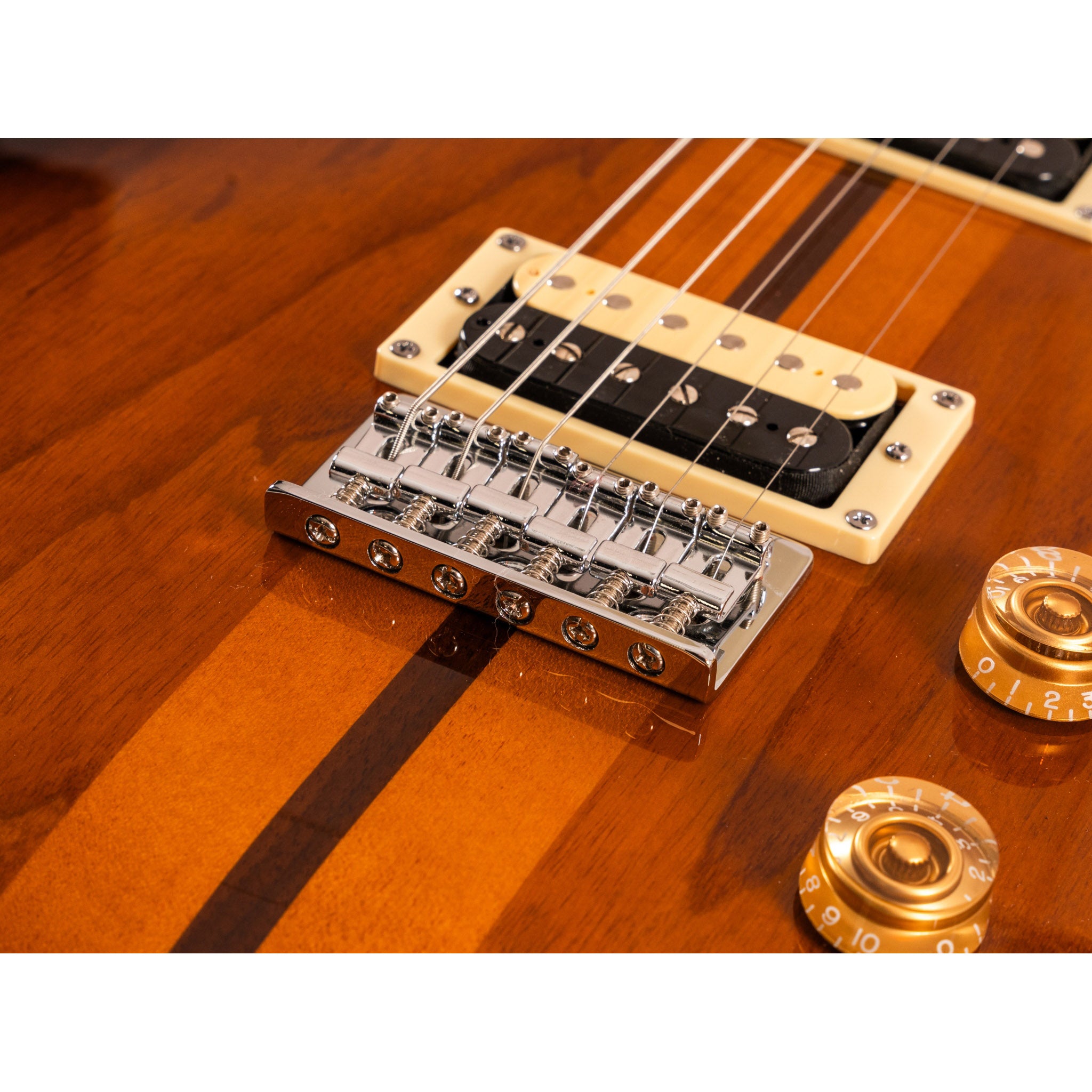Washburn Wing Series Hawk H10TS-U – Tobacco Sunburst – In Stock