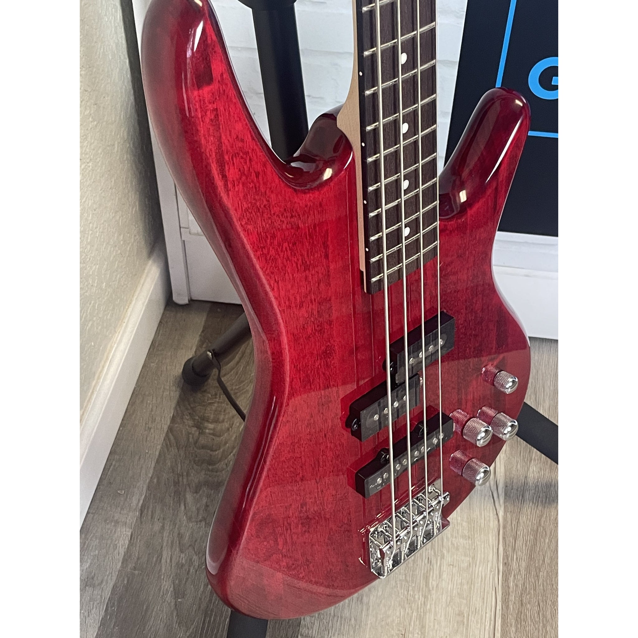 Ibanez GSR200 Gio SR 4-String Electric Bass - Transparent Red