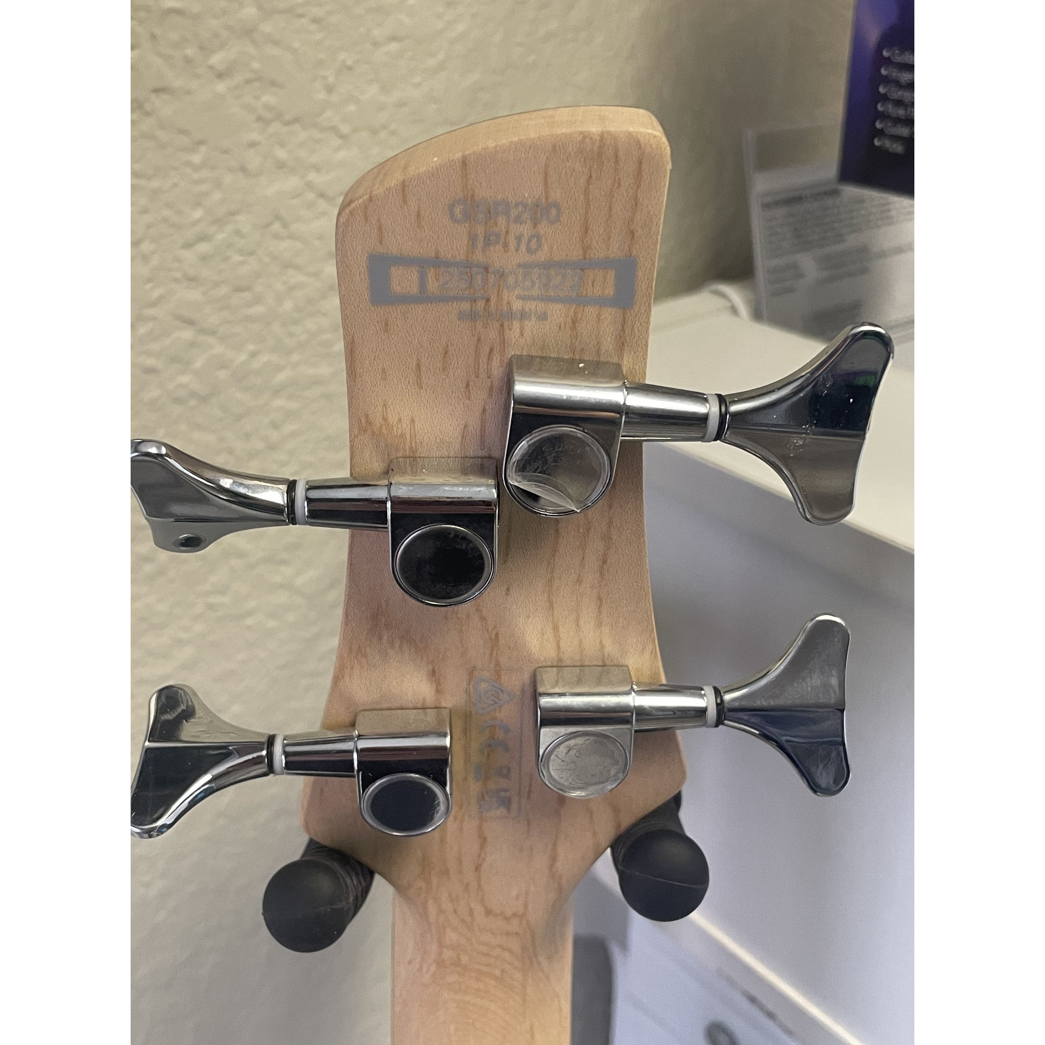 Ibanez GSR200 Gio SR 4-String Electric Bass - Transparent Red