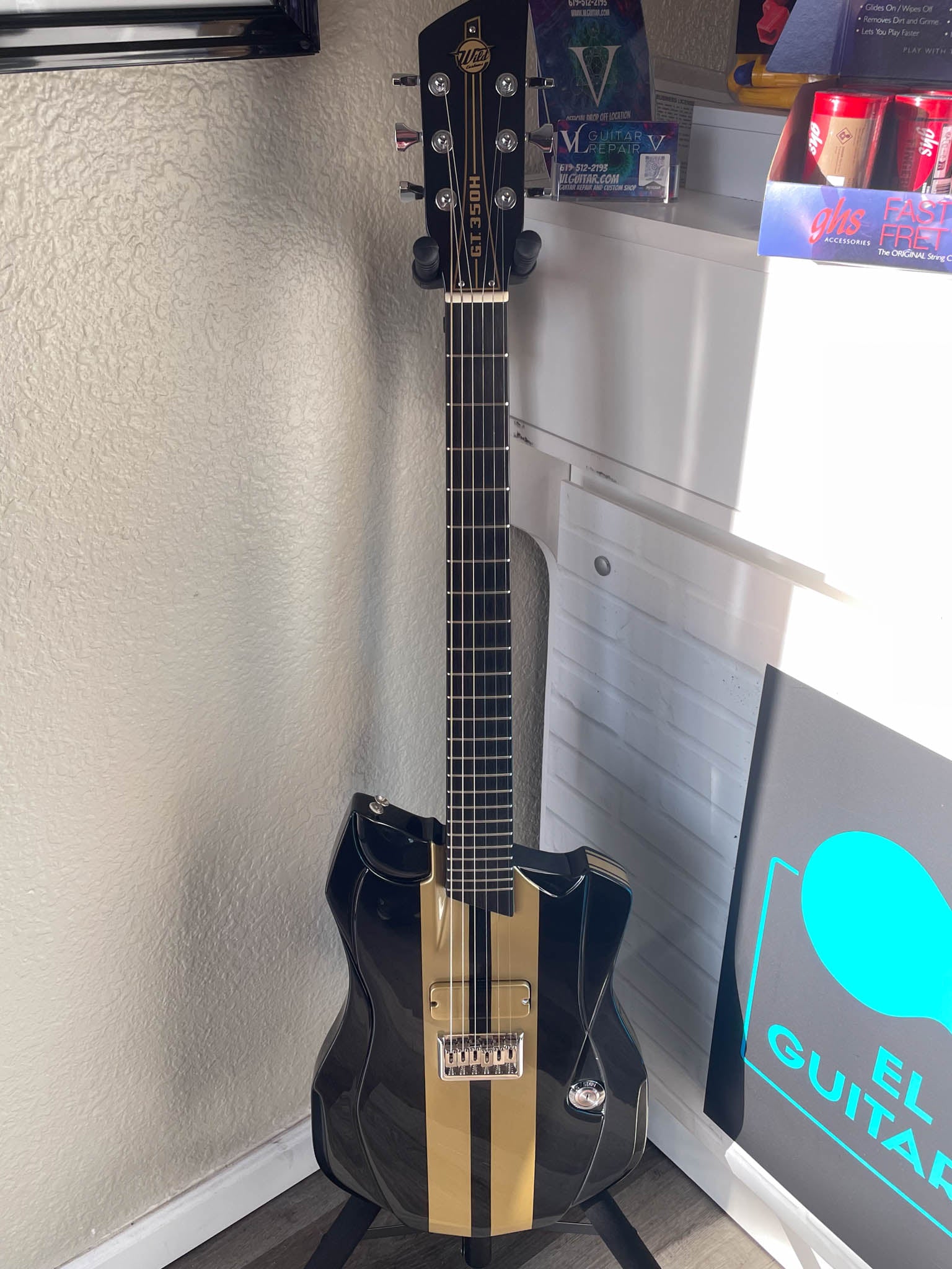 Wild Custom Guitars 1966 FORD MUSTANG GT350H