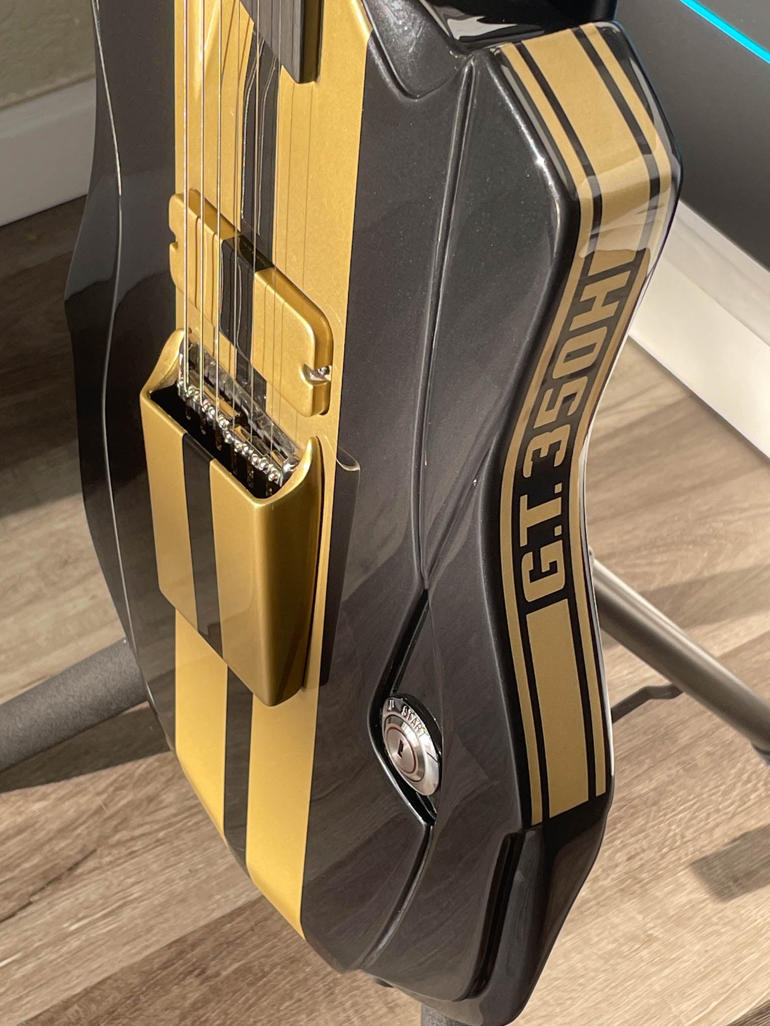 Wild Custom Guitars 1966 FORD MUSTANG GT350H