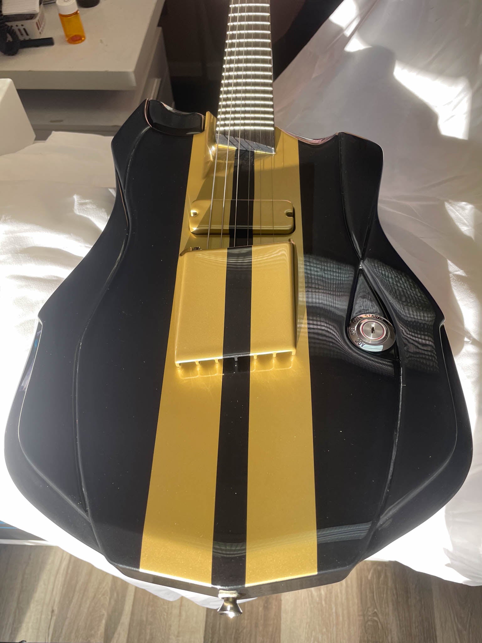 Wild Custom Guitars 1966 FORD MUSTANG GT350H