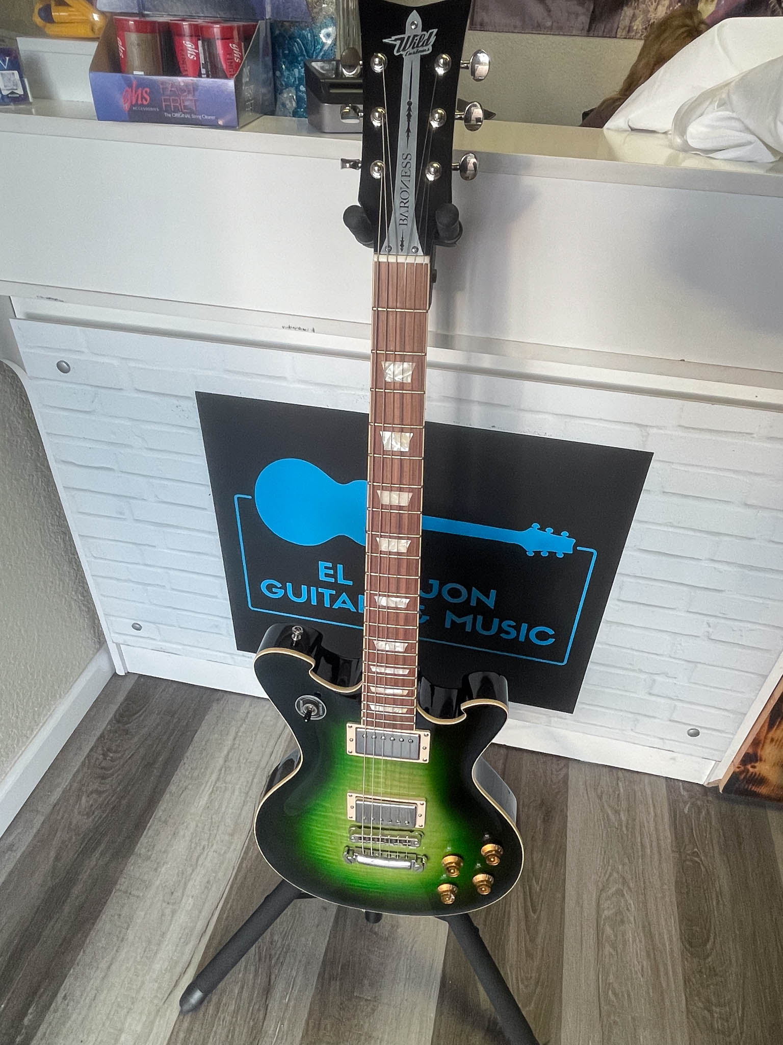 Wild Customs Baroness Green Burst