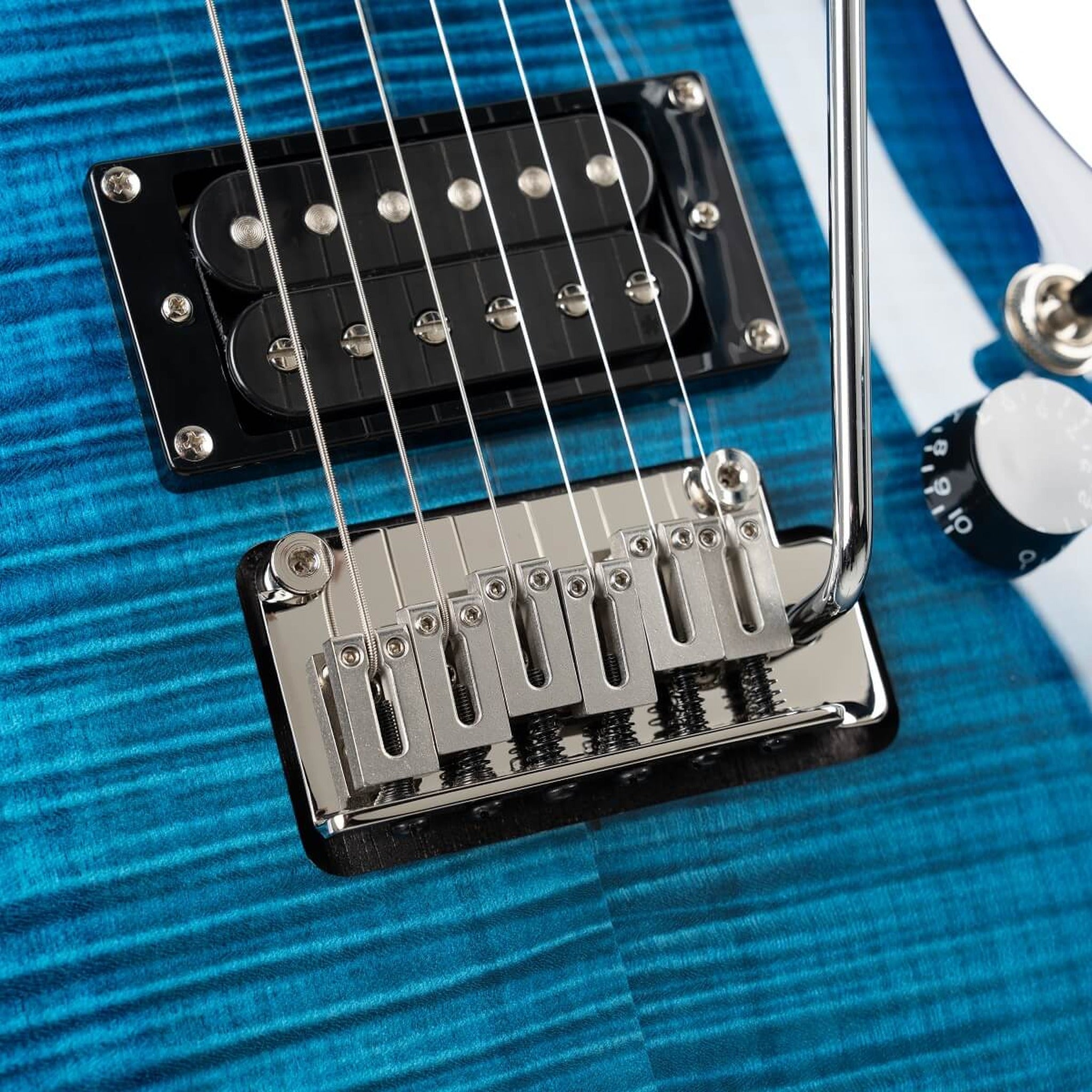 Cort M600T Electric Guitar with Tremolo in Blue Burst, photo 5