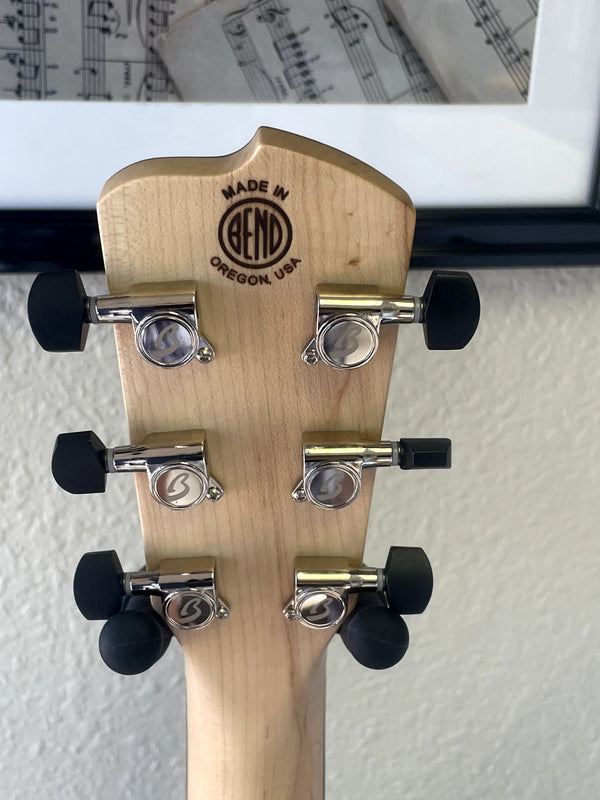 Oregon Dreadnought Concerto CE Myrtlewood-Myrtlewood with Deluxe Breedlove Case