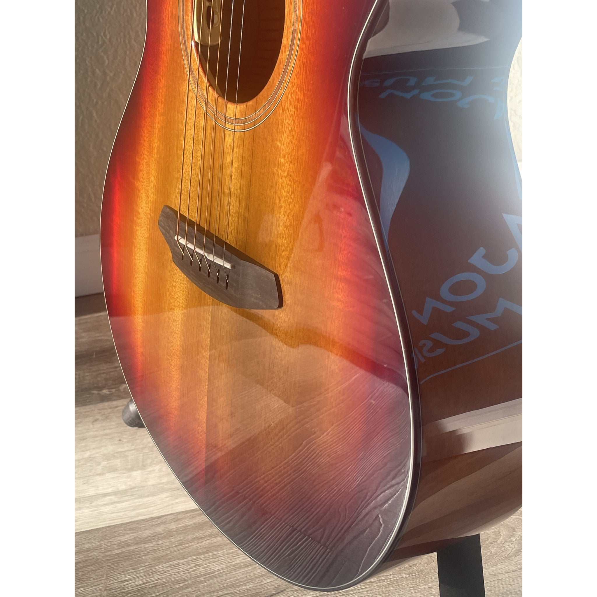 Breedlove USA Made Oregon Concert Old Fashioned CASE INCLUDED CE Myrtlewood-Myrtlewood