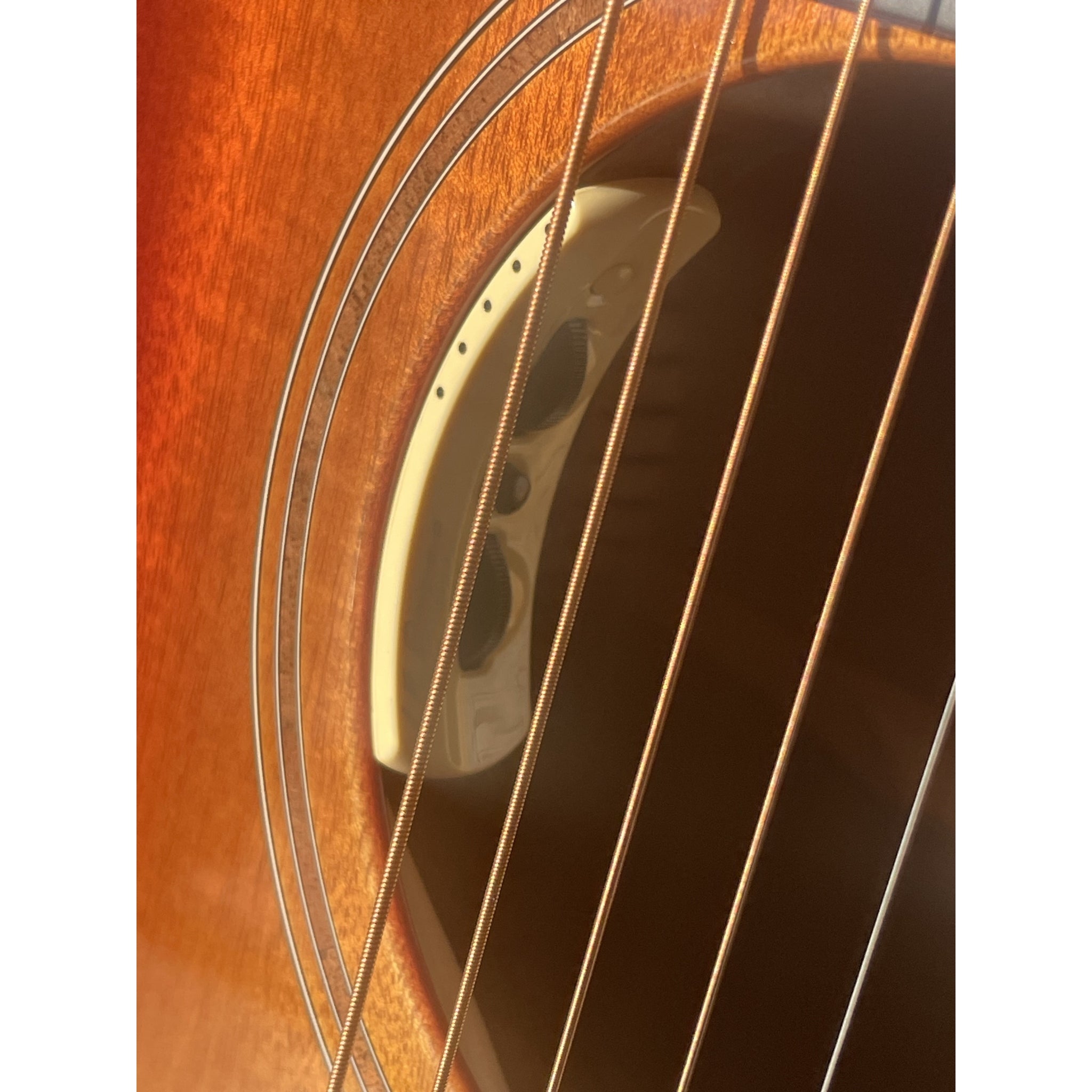 Breedlove USA Made Oregon Concert Old Fashioned CASE INCLUDED CE Myrtlewood-Myrtlewood