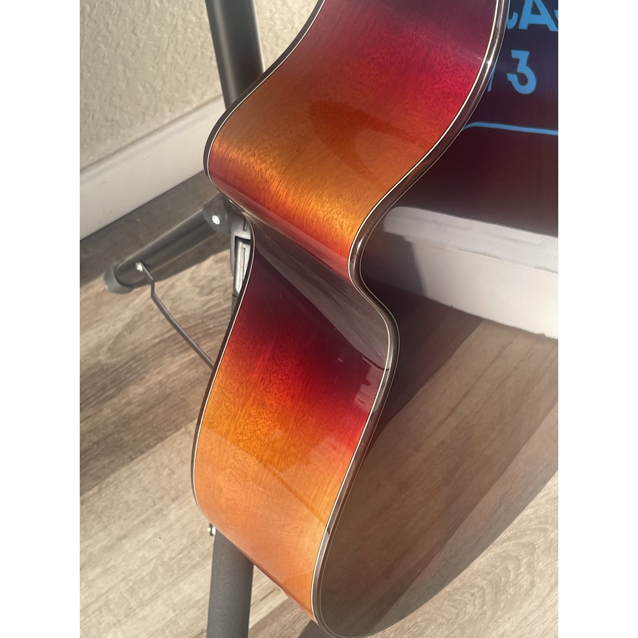 Breedlove USA Made Oregon Concert Old Fashioned CASE INCLUDED CE Myrtlewood-Myrtlewood