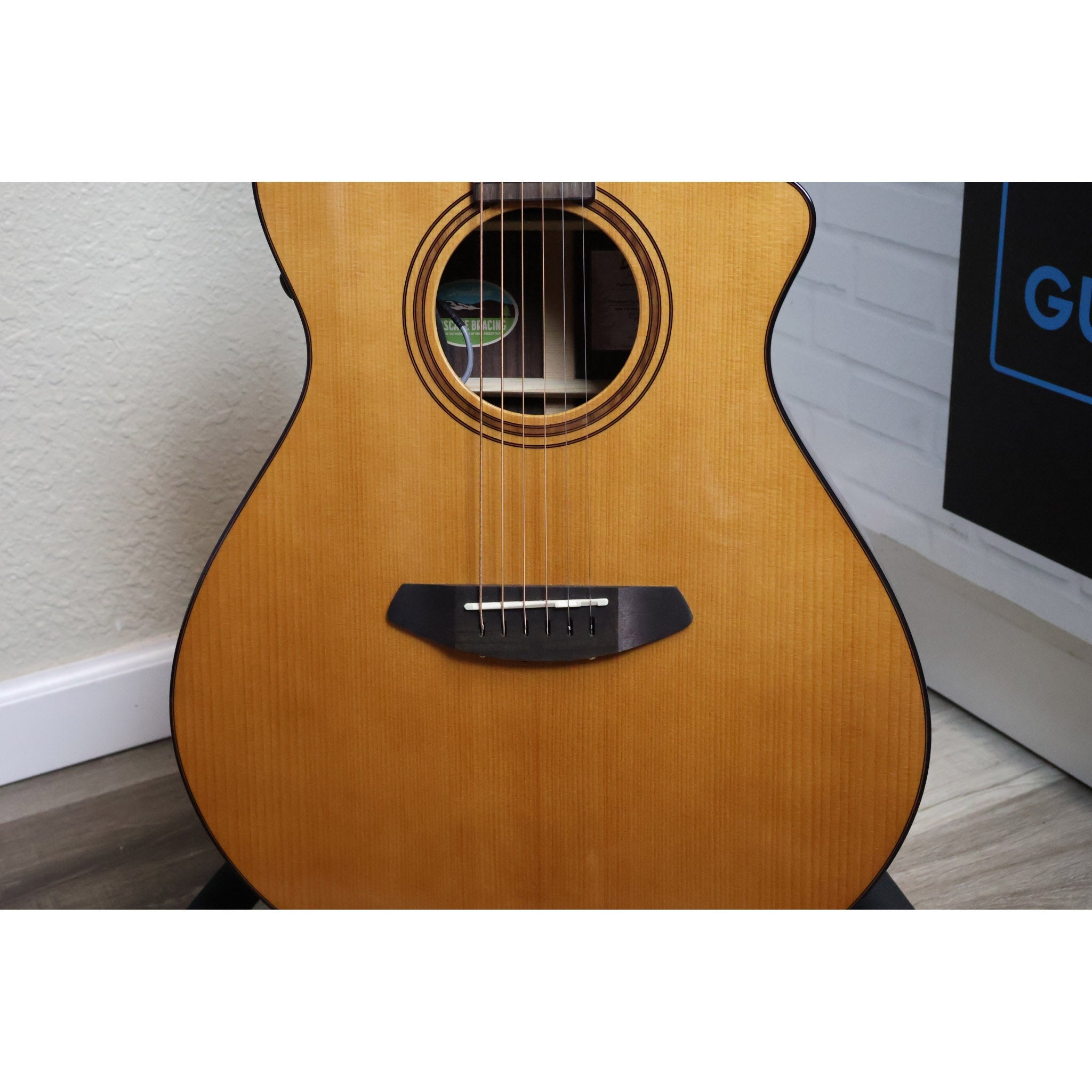 Breedlove Performer Pro Concert Thinline CE — All-Solid Spruce/Rosewood — Aged Toner (w/ Hardshell Case)