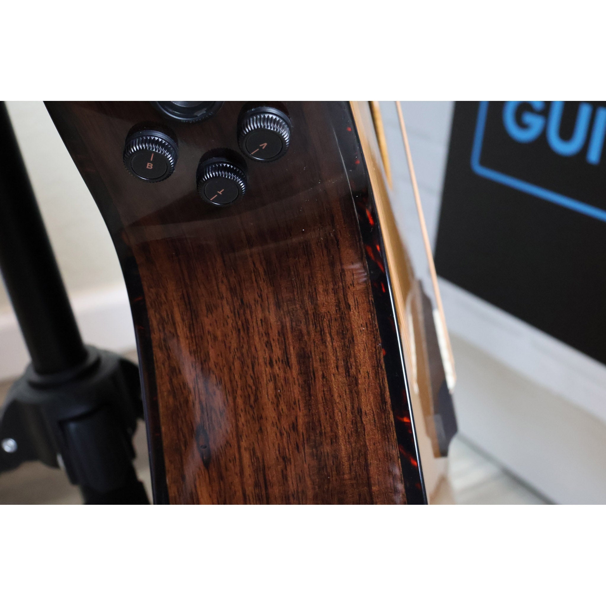 Breedlove Performer Pro Concert Thinline CE — All-Solid Spruce/Rosewood — Aged Toner (w/ Hardshell Case)