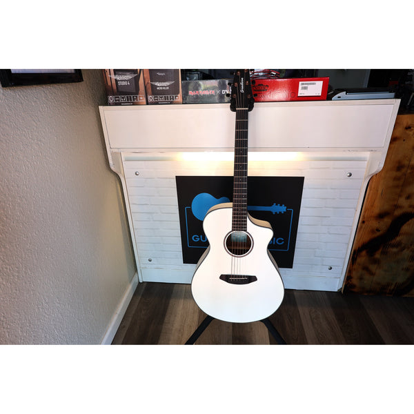 Breedlove Acoustic Electric Guitar European Spruce - African Mahogany Discovery S Concert Satin White CE
