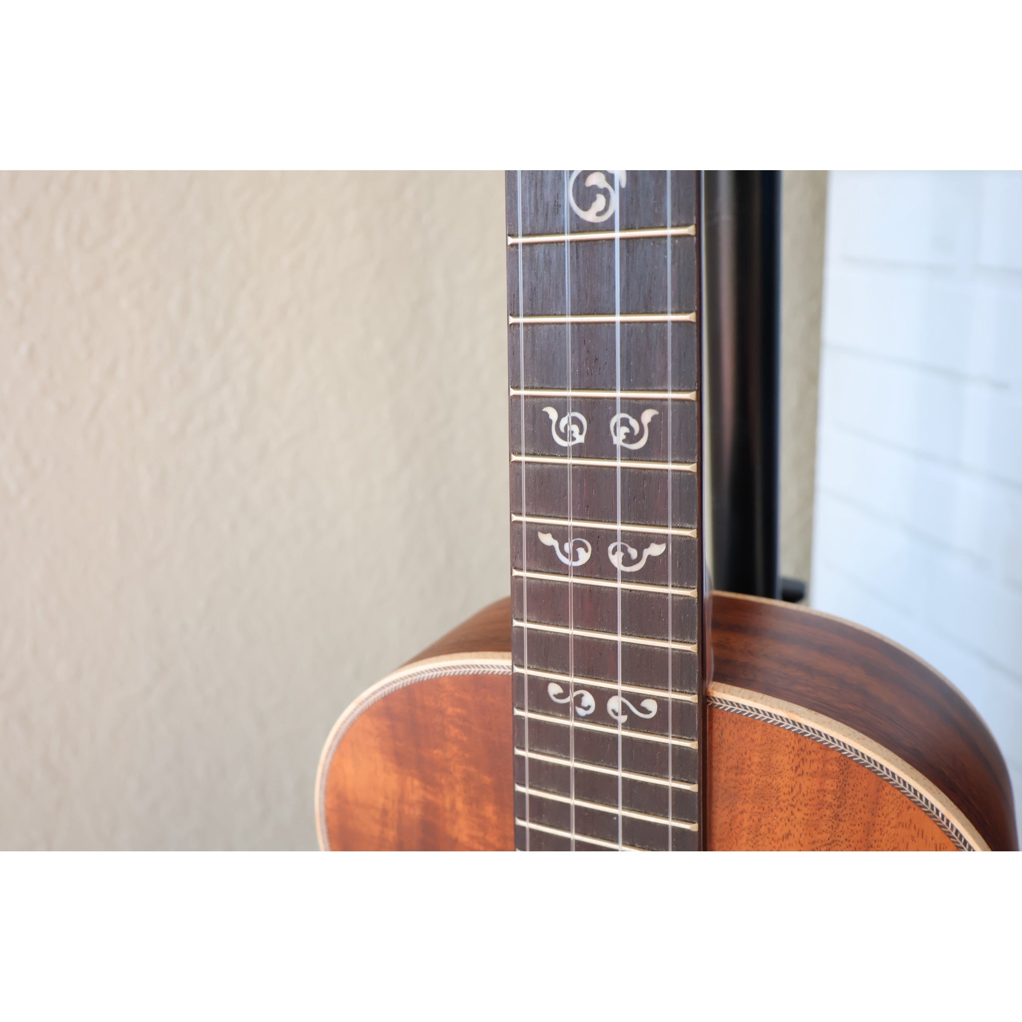Kala Solid Acacia Tenor Ukulele – KA-SA-T