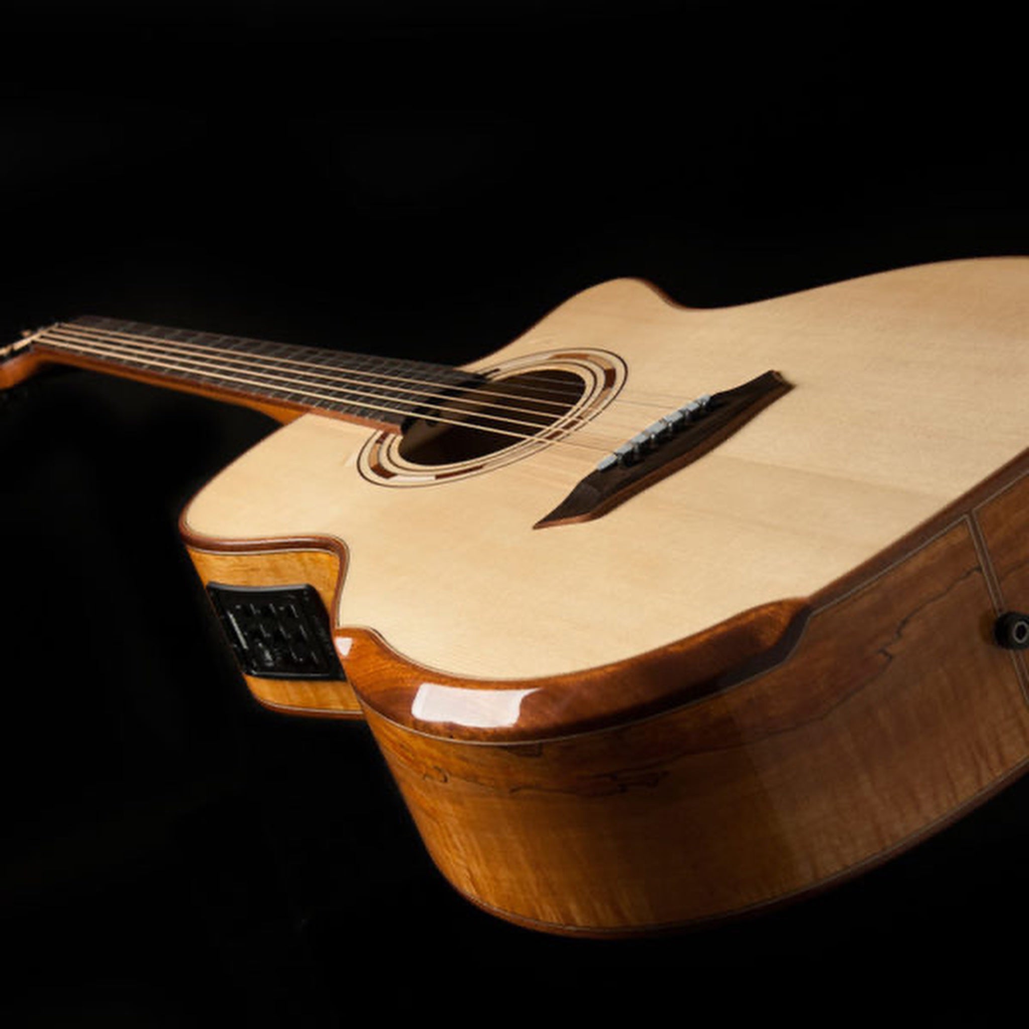 Washburn G66SCE Comfort Deluxe Spalted Maple acoustic-electric guitar