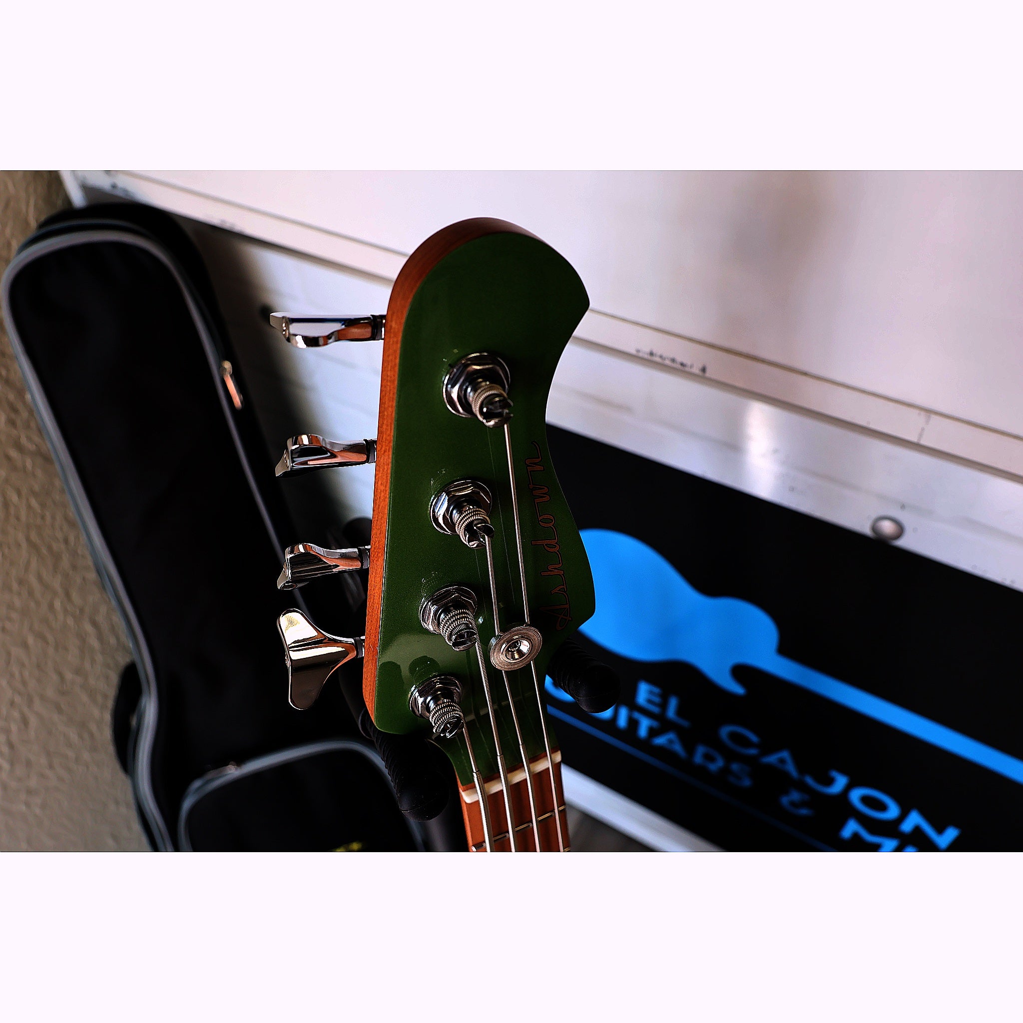 Ashdown Roasted Capri-23 Short-Scale Bass Guitar