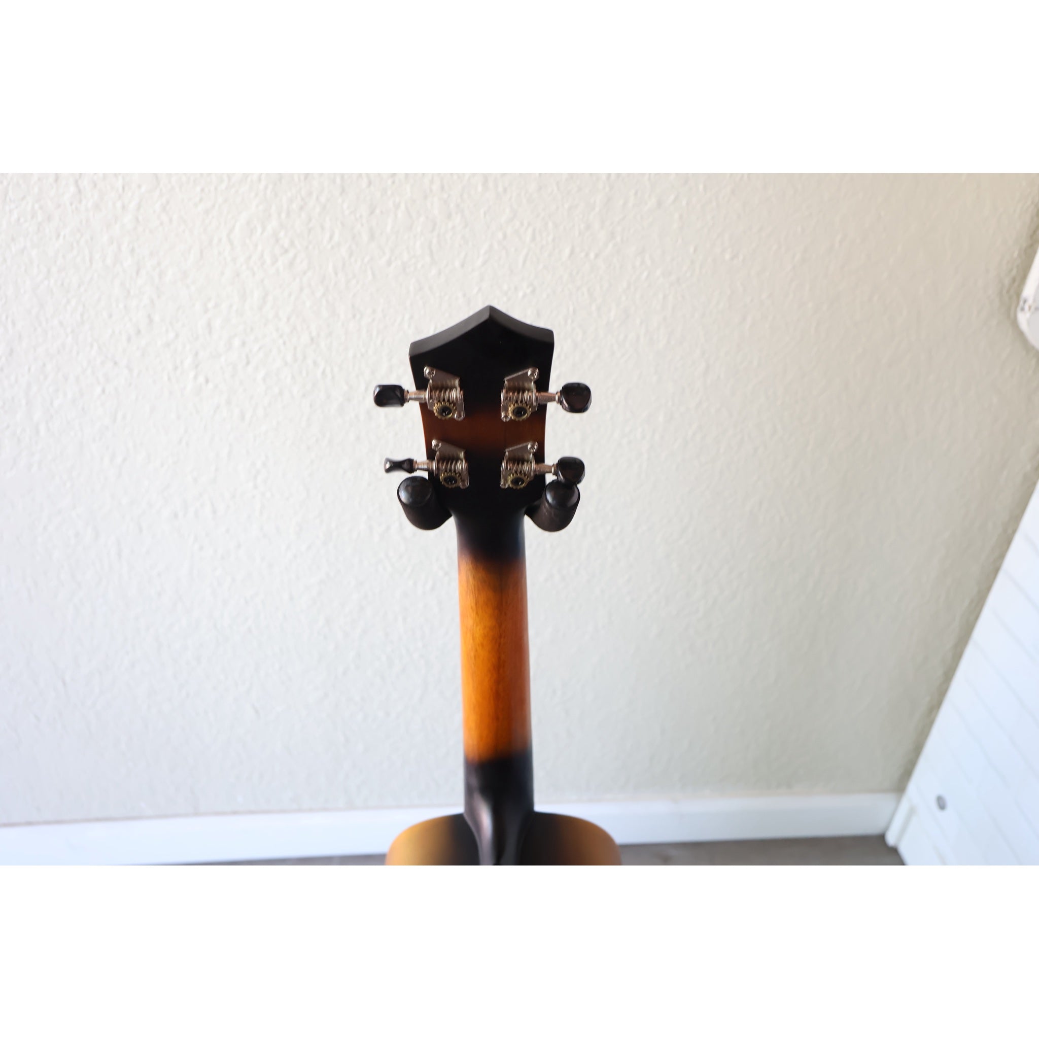 Eddy Finn Yellow Burst Concert Ukulele