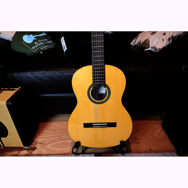 Córdoba C1 Gloss Classical Guitar with Gig Bag