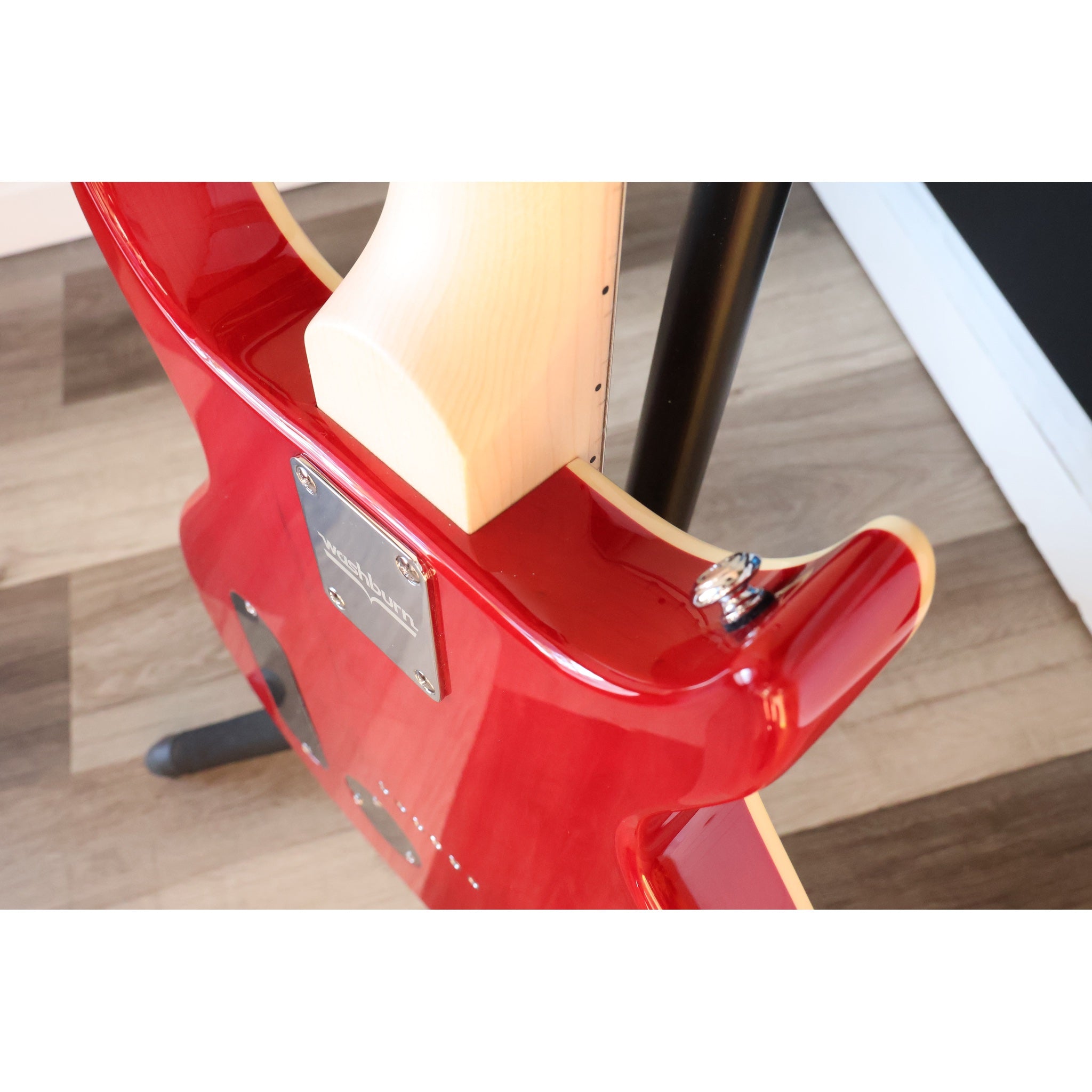 Washburn Wing Series Raven R5CB-U Electric Guitar – Cherry Burst