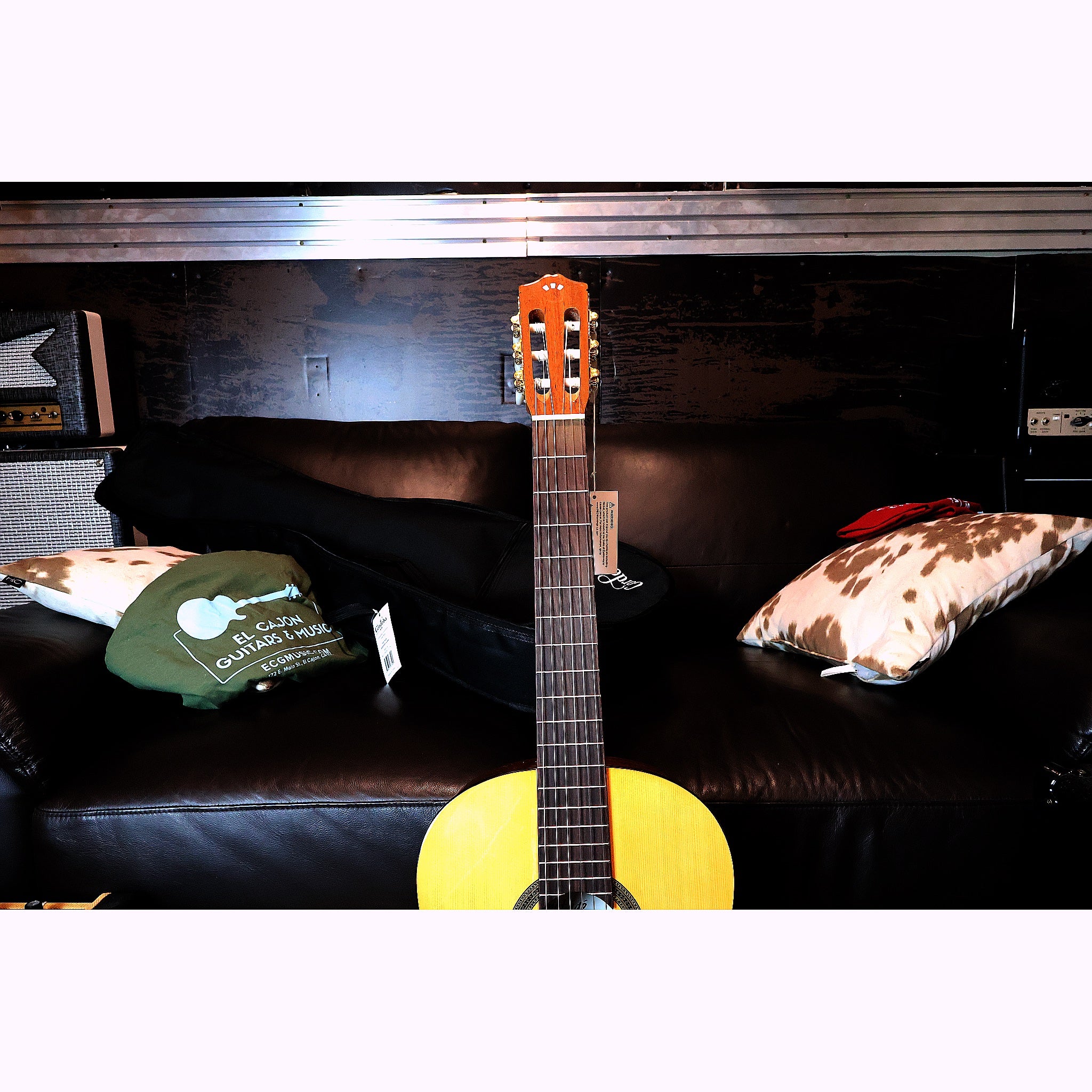 Córdoba C1 Gloss Classical Guitar with Gig Bag