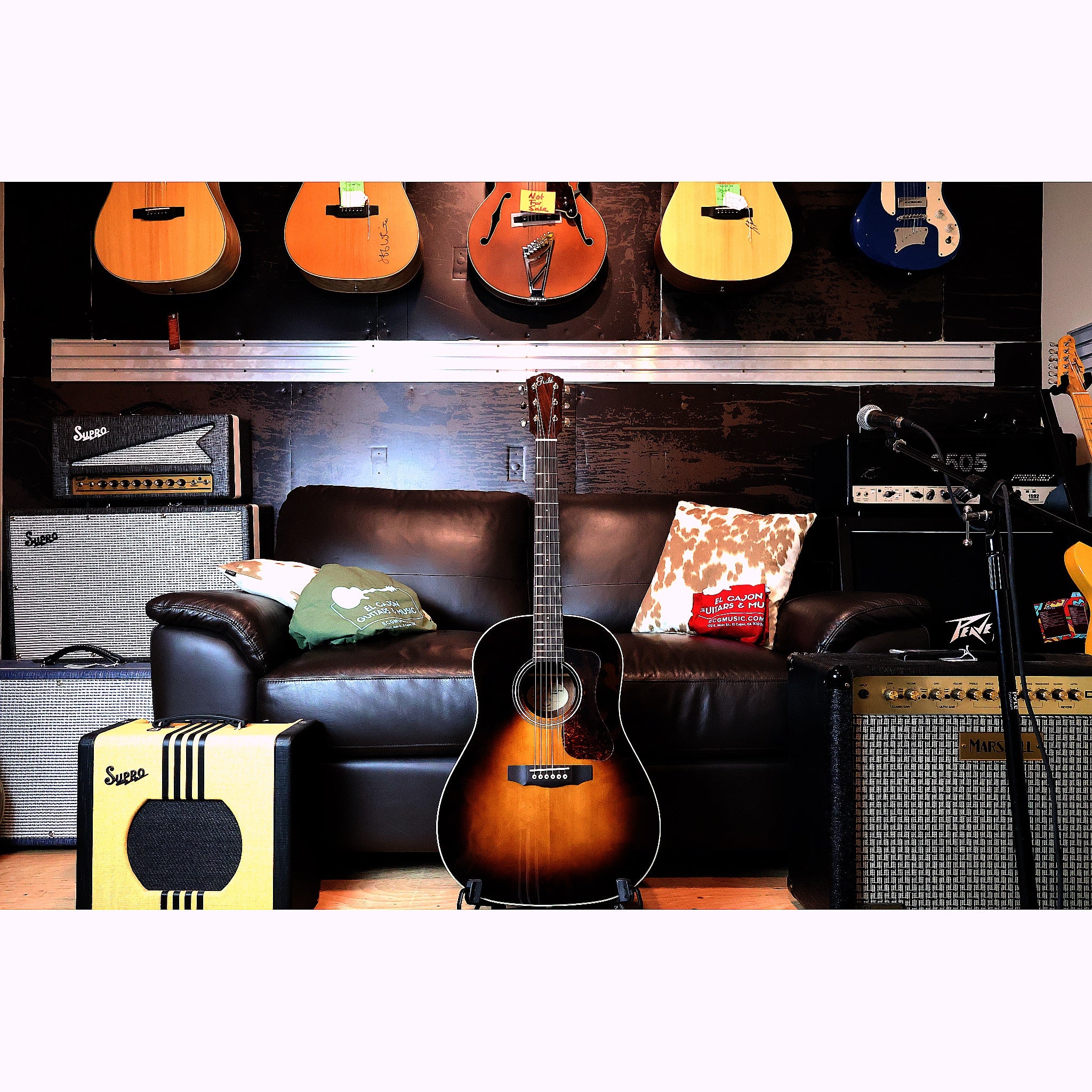 Guild DS-240 Memoir Vintage Sunburst Slope Shoulder Acoustic