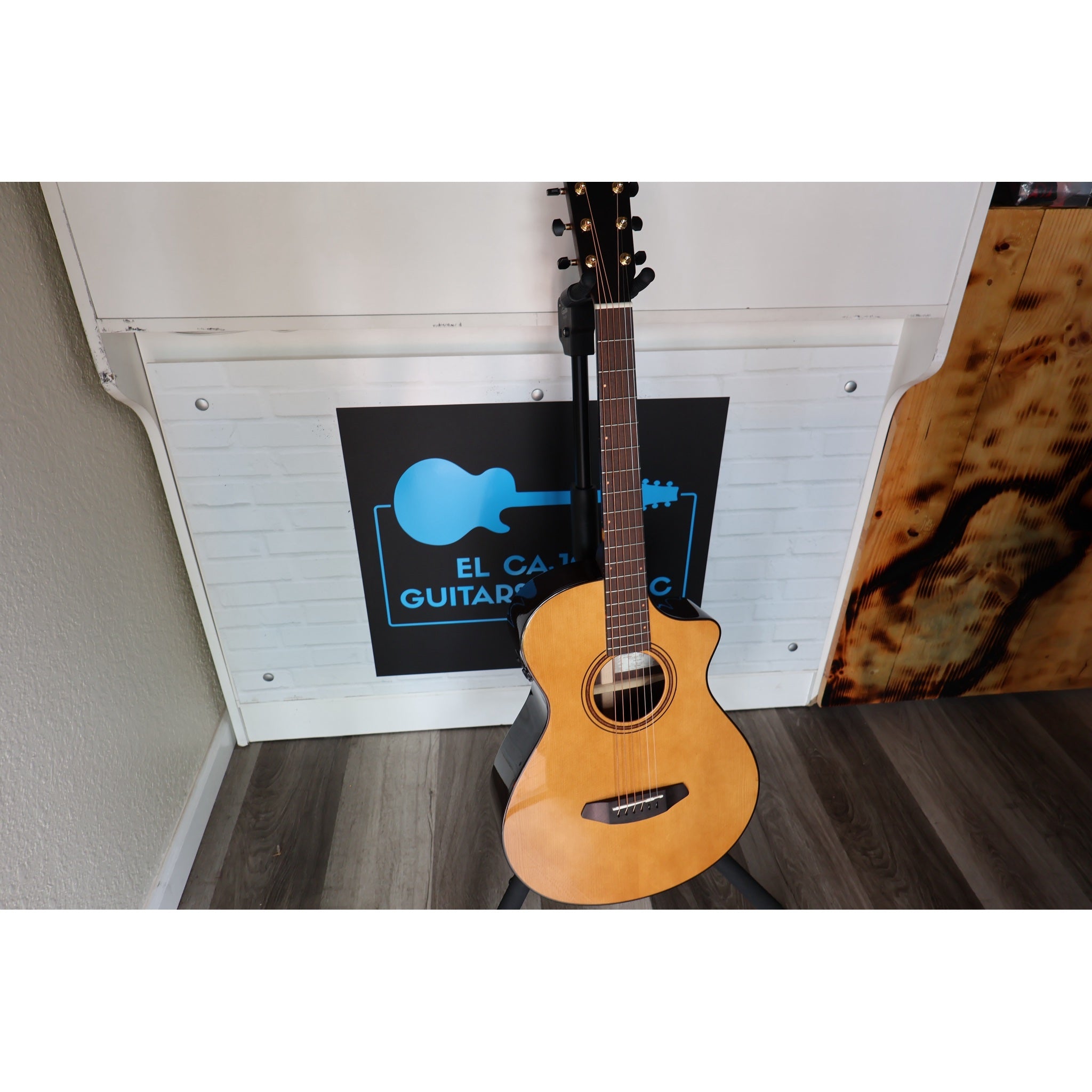 Breedlove PFCA18CEEUIR CC230207288 Performer Pro Concertina CE Acoustic-Electric Guitar – Aged Toner