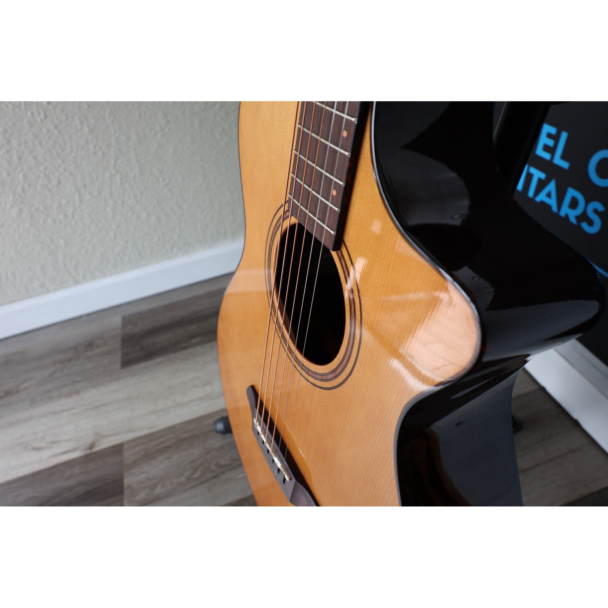 Breedlove PFCA18CEEUIR CC230207288 Performer Pro Concertina CE Acoustic-Electric Guitar – Aged Toner