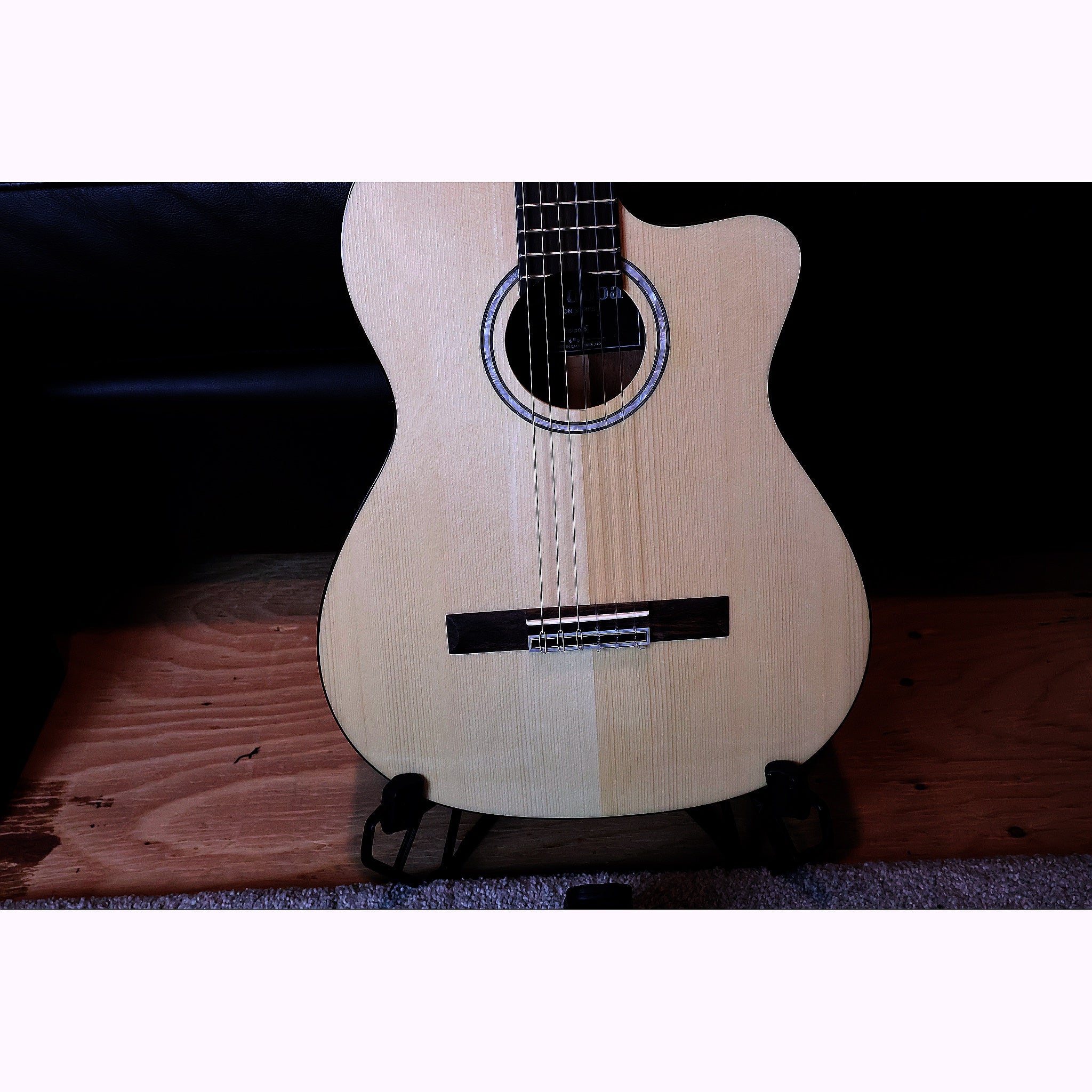 Córdoba Fusion 5 Nylon String Crossover Classical Guitar
