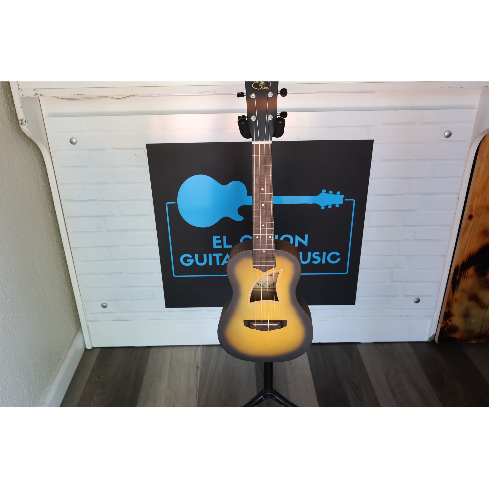 Eddy Finn Yellow Burst Concert Ukulele