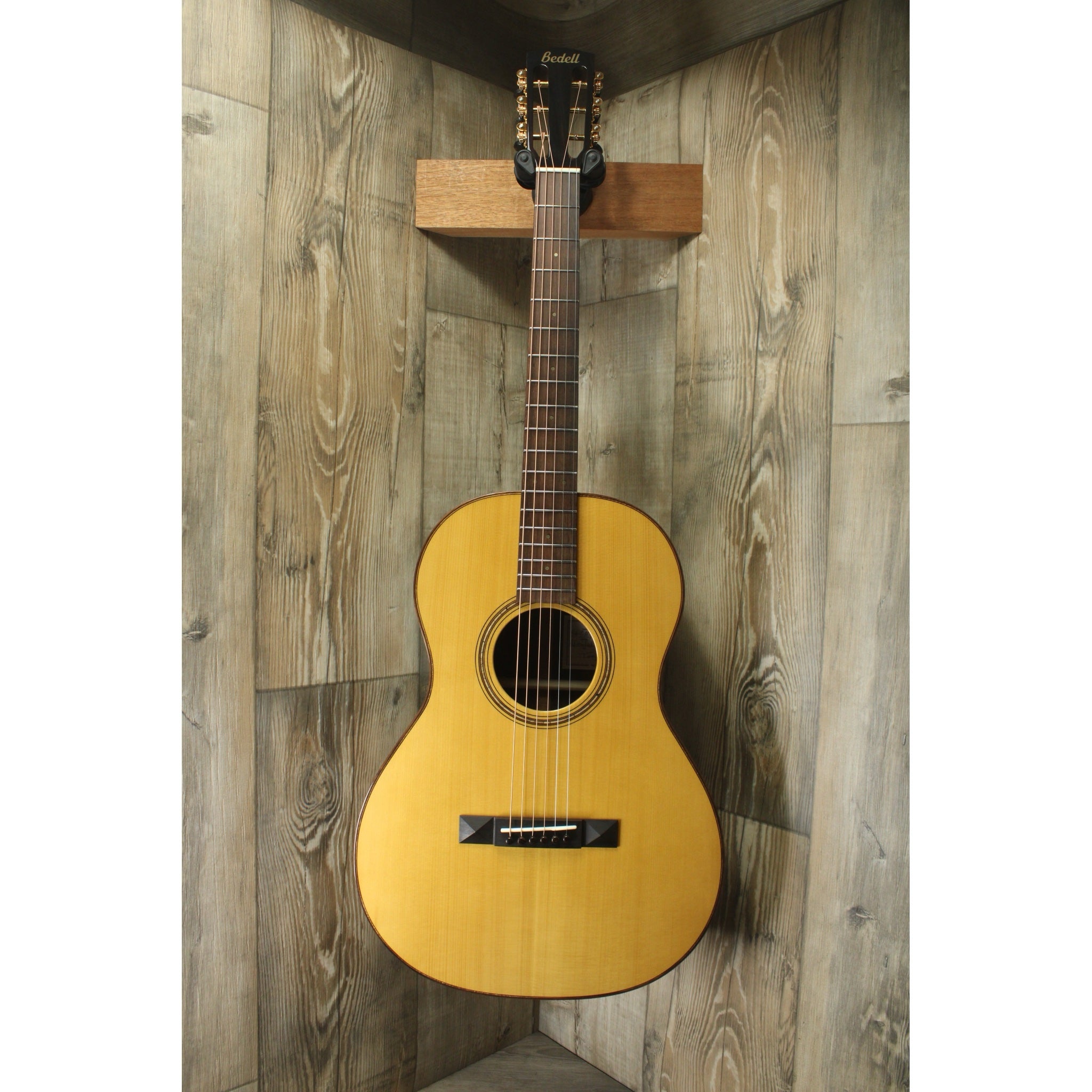 Bedell Bahia Parlor Adirondack Spruce & Brazilian Rosewood Acoustic Guitar – Tea Burst