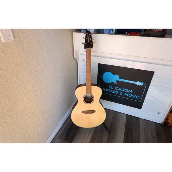 Breedlove Discovery S Concert LH Left-Handed Acoustic-Electric Guitar