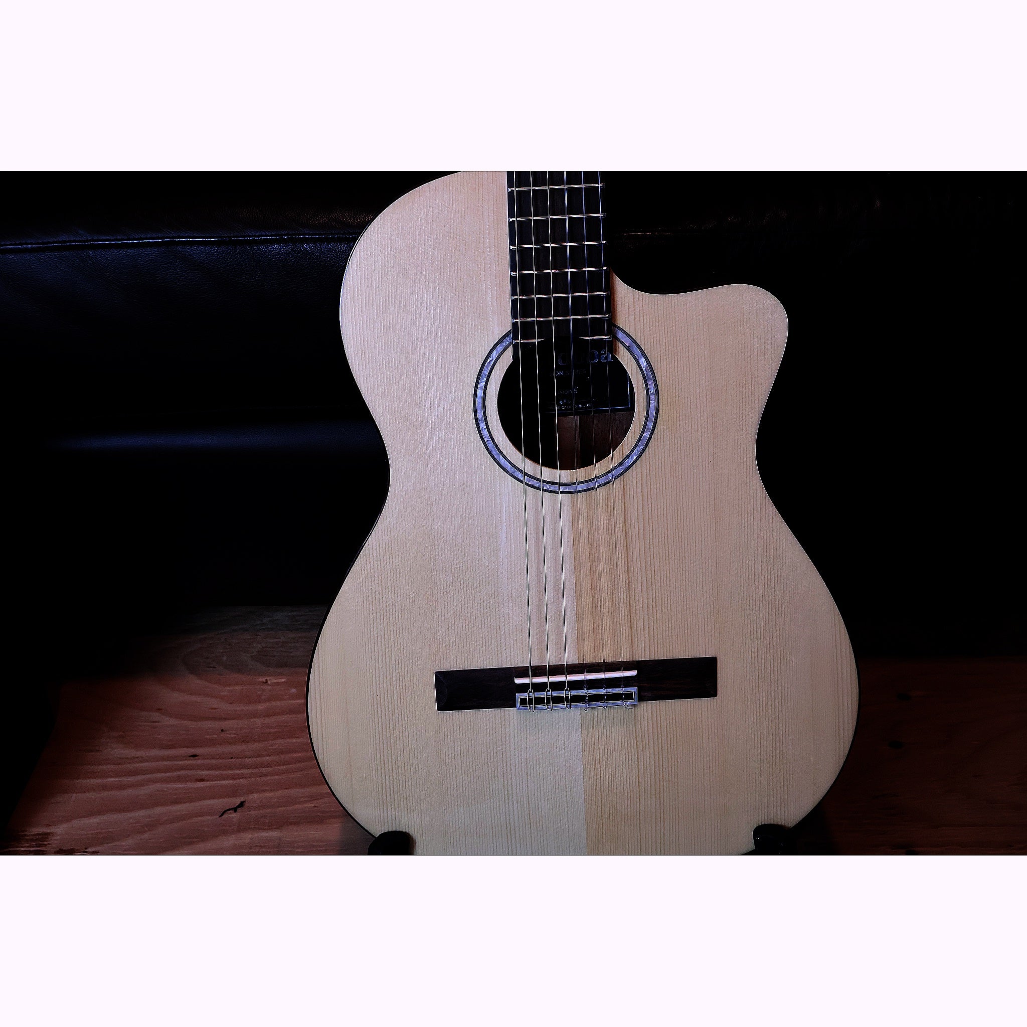 Córdoba Fusion 5 Nylon String Crossover Classical Guitar