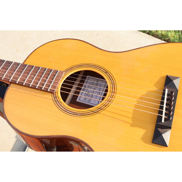 Bedell Bahia Parlor Adirondack Spruce & Brazilian Rosewood Acoustic Guitar – Tea Burst