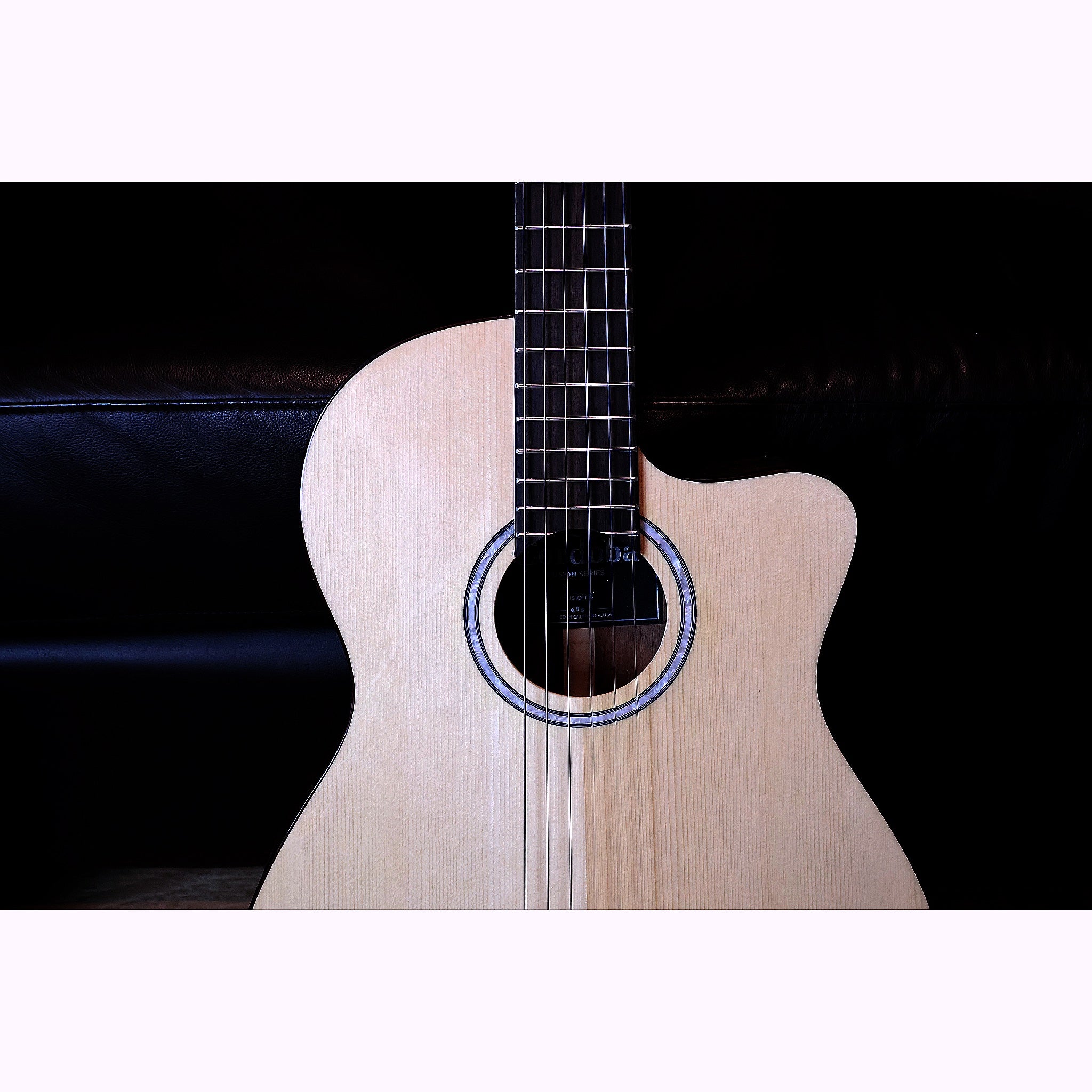 Córdoba Fusion 5 Nylon String Crossover Classical Guitar