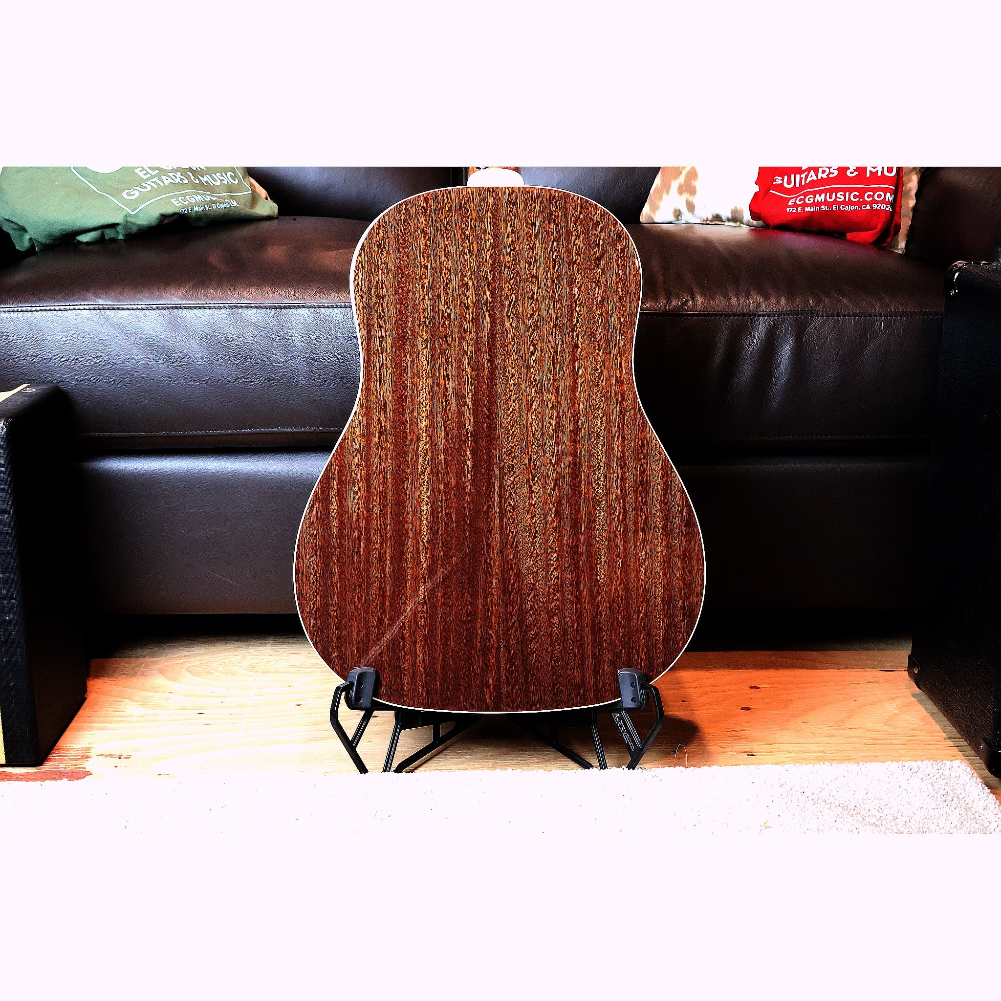 Guild DS-240 Memoir Vintage Sunburst Slope Shoulder Acoustic