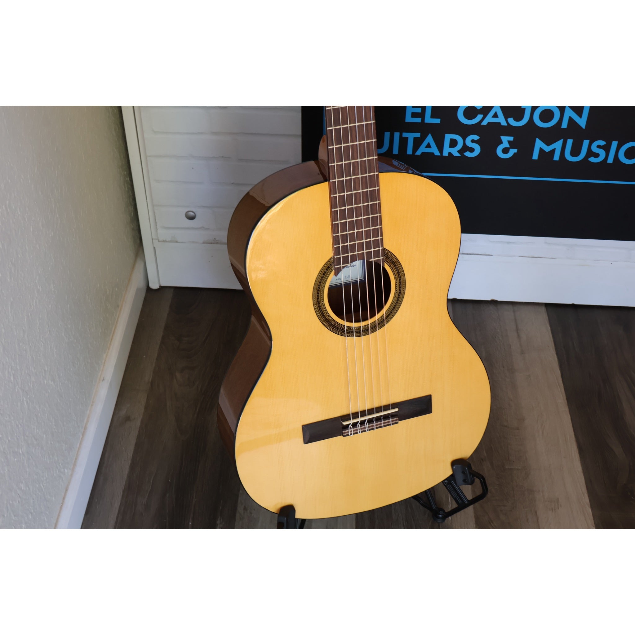 Córdoba C1 Gloss Classical Guitar with Gig Bag